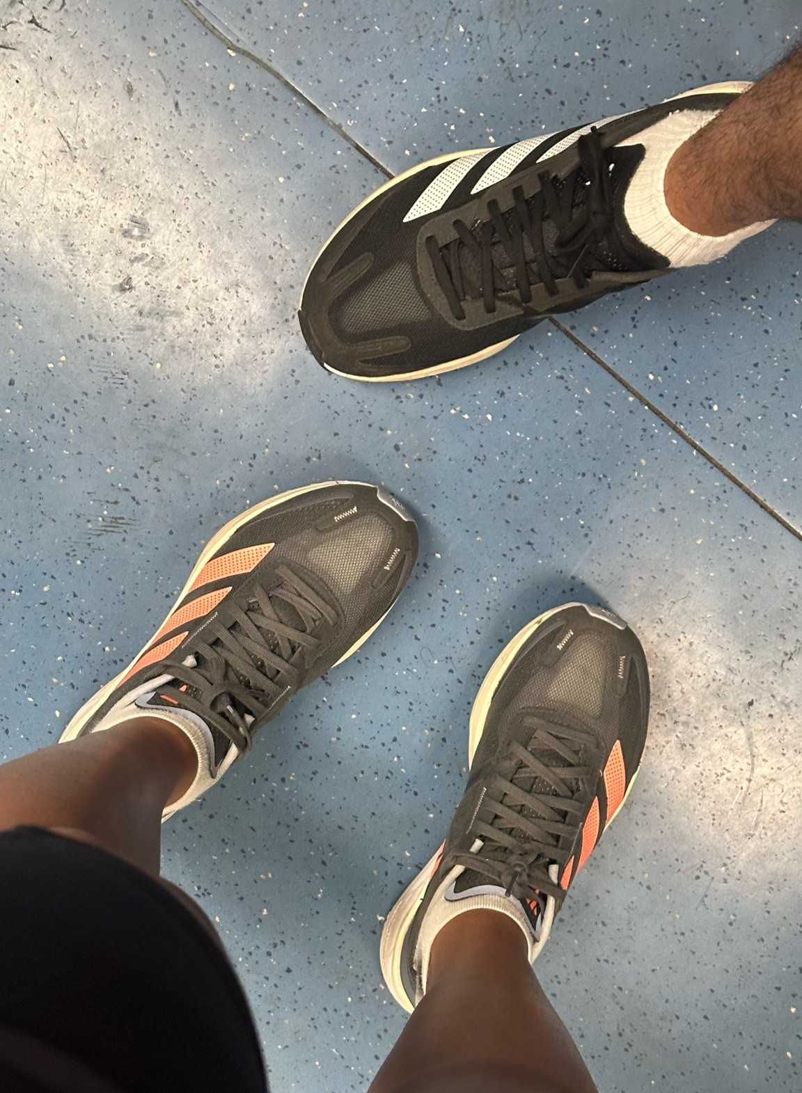 Nosso tênis de corridtênis
Esse a gente usa quando exige um pouco mais de performance no treino. Como ele é de placa de carbono, ele é mais responsivo e leve.

#LTKfitness #LTKbrasil