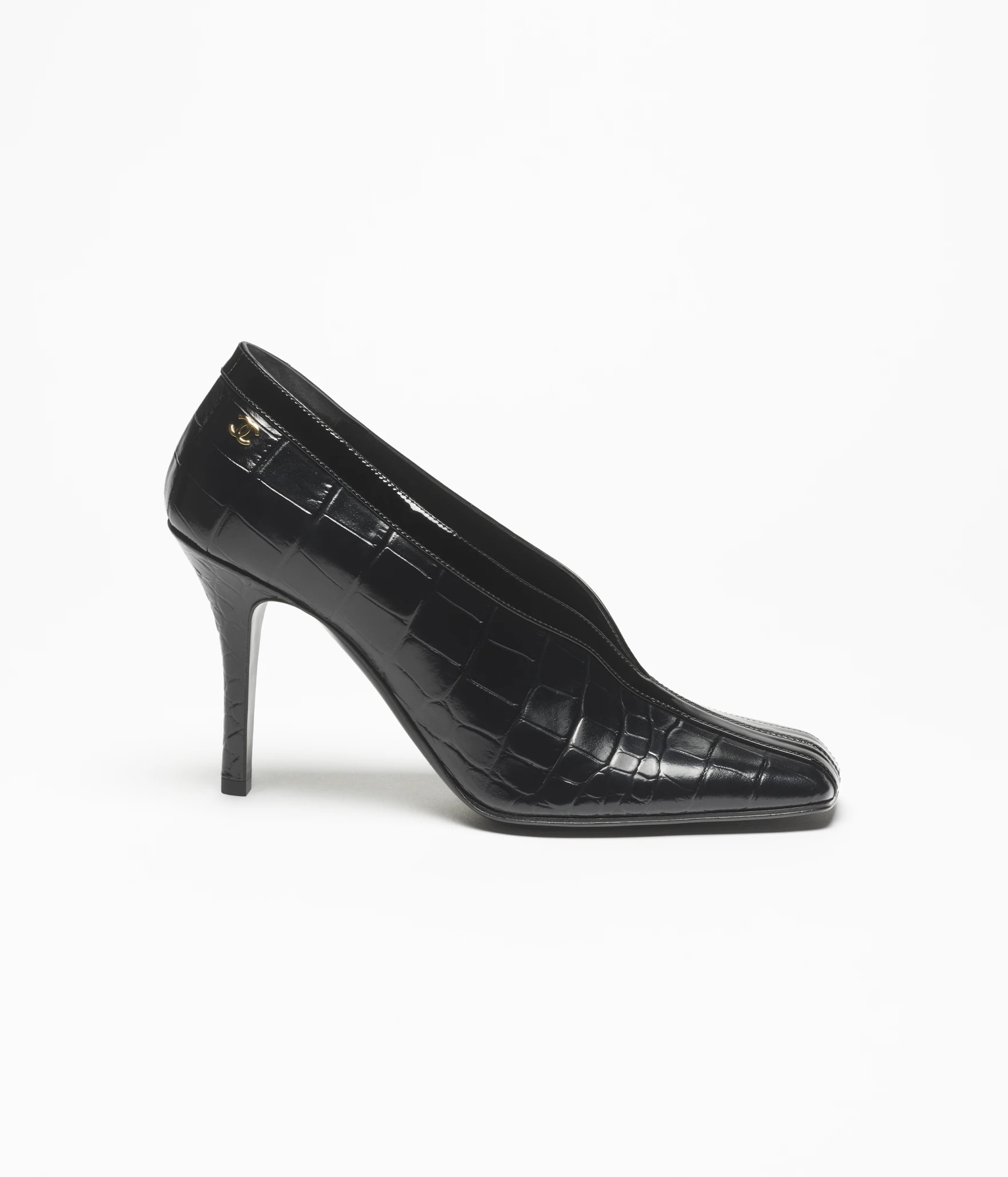 Pumps | Chanel, Inc. (US)