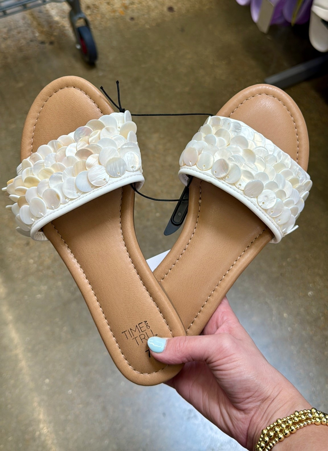 loving these sandals for summer 😍 


Summer shoes
Walmart finds
Walmart fashion
Designer look for less 
Walmart deals
Walmart new arrivals
Summer sandals
Vacation finds 
Spring break must haves 

#LTKgrwm #LTKootd