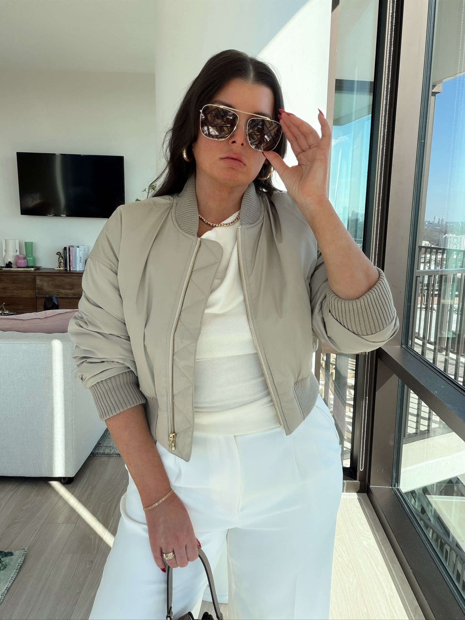 The color of the season this year is WHITE! Love mixing creams in to add a little dimension ✨

#LTKSeasonal #LTKootd #LTKgrwm

#LTKootd #LTKSeasonal #LTKgrwm