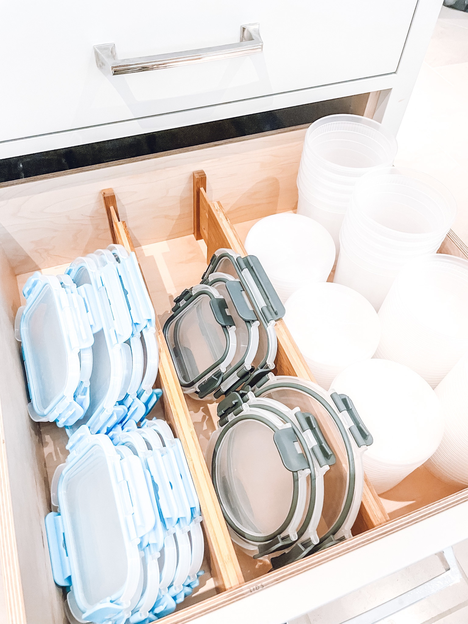 Kitchen organization✨Amazon Lipper Dividers. Target Rubbermaid 10pc Brilliance Leak Proof Food Storage Containers with Airtight Lids.

#LTKhome #LTKkids #LTKfamily