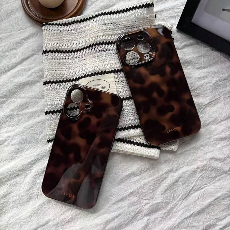 Tortoise Shell Fashionable Leopard Tie Dye Phone Case Suitable For IPhone 16 Pro Max/15 Pro Max/14 Pro/13 Pro/12/11, Personalized Phone Case, Men/Women/Middle East Style | SHEIN