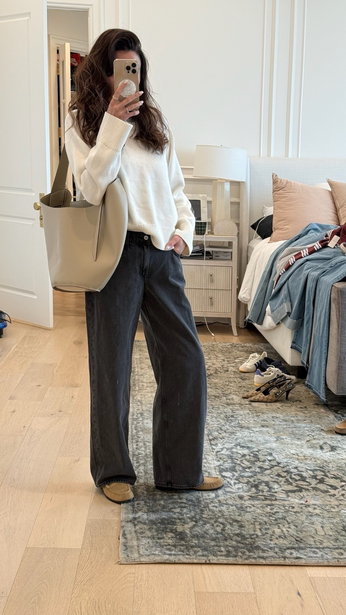 My new black low rise wide leg jeans are on sale!! Use code: DENIMAF

@abercrombie
Abercrombie sale, spring outfit, wide leg jeans, black jeans

#LTKgrwm #LTKootd #LTKSaleAlert