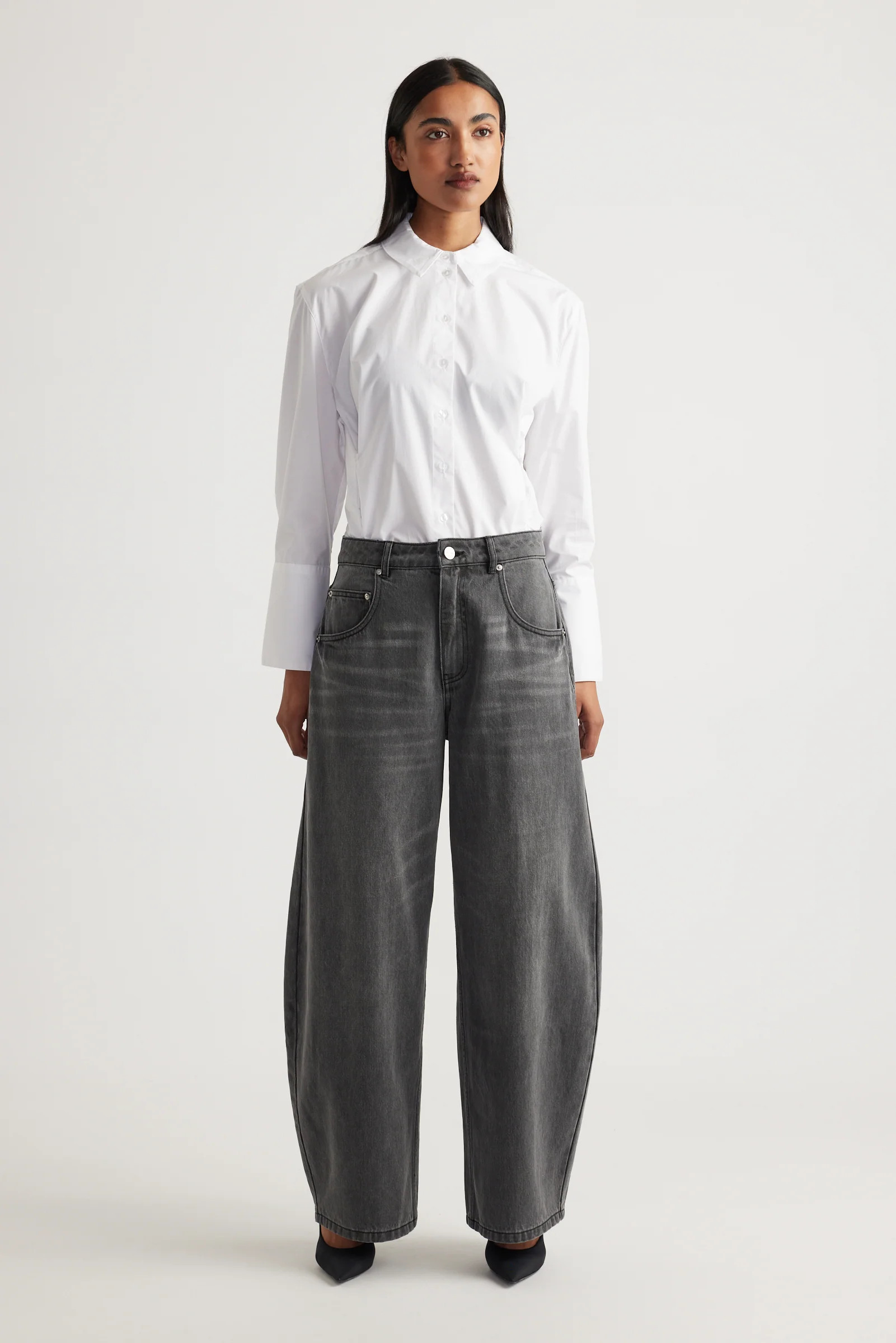 Daisy Horseshoe Jean - Charcoal | DECJUBA