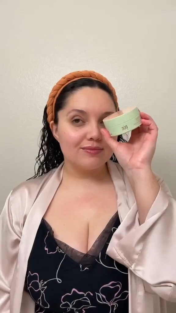 Some days you just need to take some extra time for a little self care. I have stressed out lately and one of my favorite ways to relax is to complete a multi step skincare routine. 

#selfcaretipsandtricks #selfcarefirst #skincareroutinetips #athomespaday #butterwine #ocmom #lamoms #beautyinfluencers 
#elfcosmetics #loopsskincare #pixiebeauty #imageskincare 
#loopsbeauty #whatibought 

#LTKunder50 #LTKbeauty #LTKFind