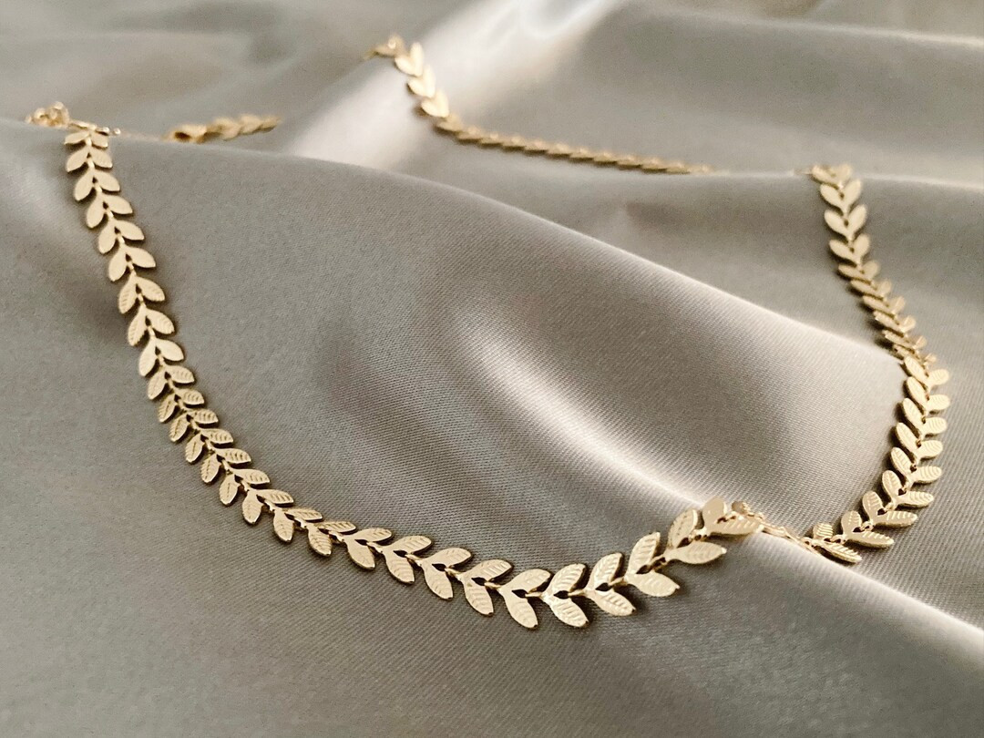 14K Gold Leaf Necklace, Dainty Leaf Necklace, Layering Necklace, Minimalist Necklace, Gift for He... | Etsy (US)