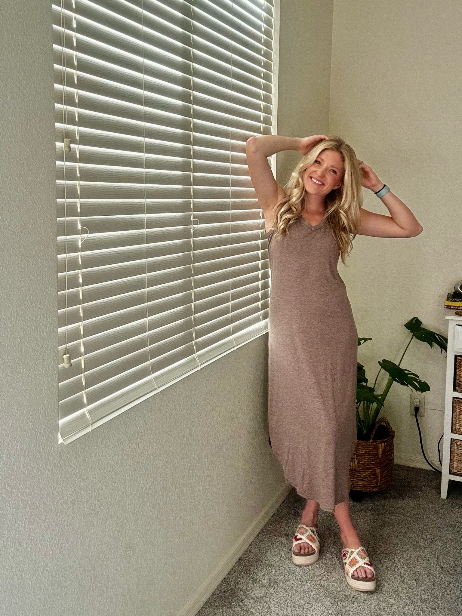 Perfect basic dress to have in your closet🤎

#LTKStyleTip #LTKWorkwear #LTKSummerSales