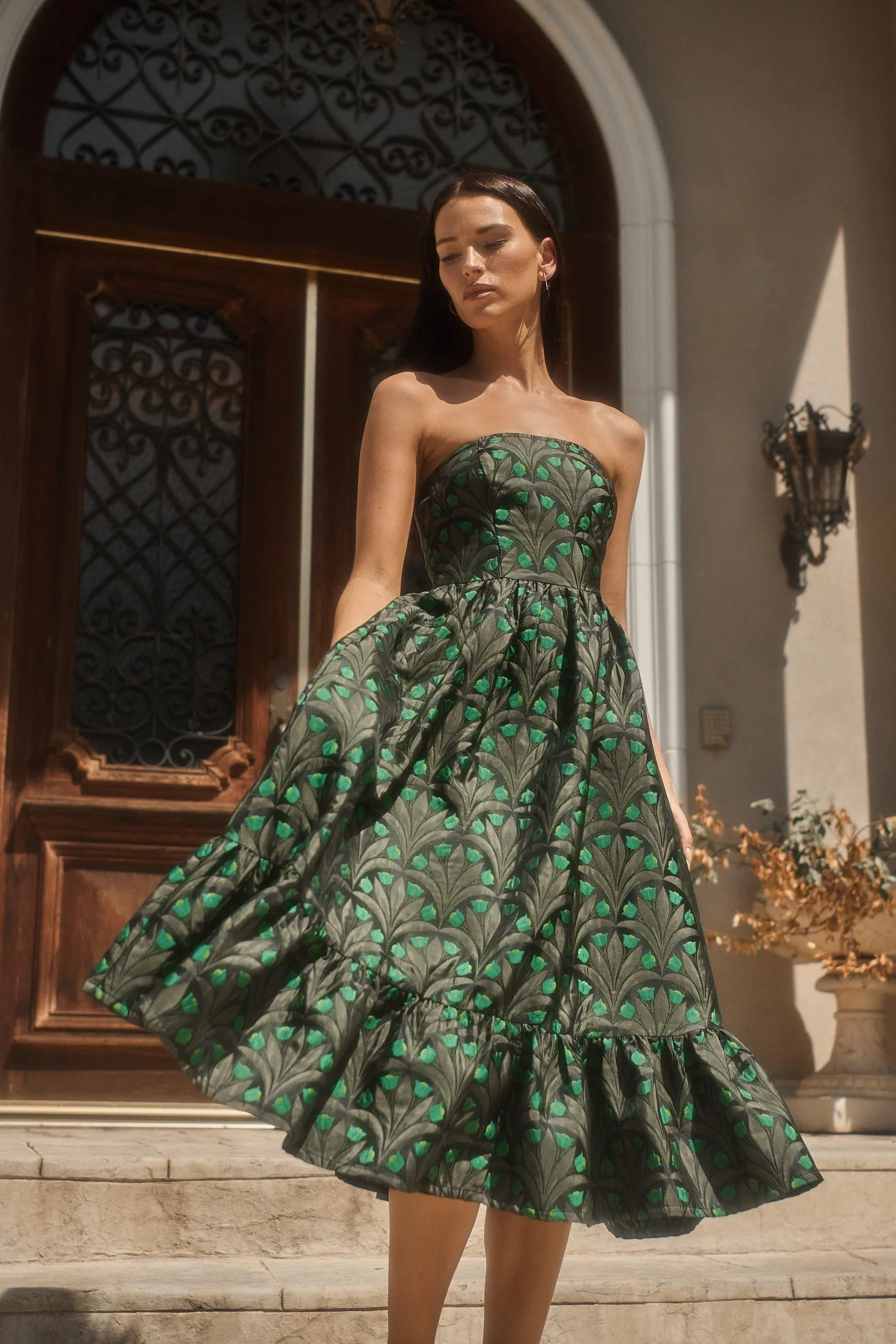 Aurra Jacquard Strapless Midi Dress | Sugarlips