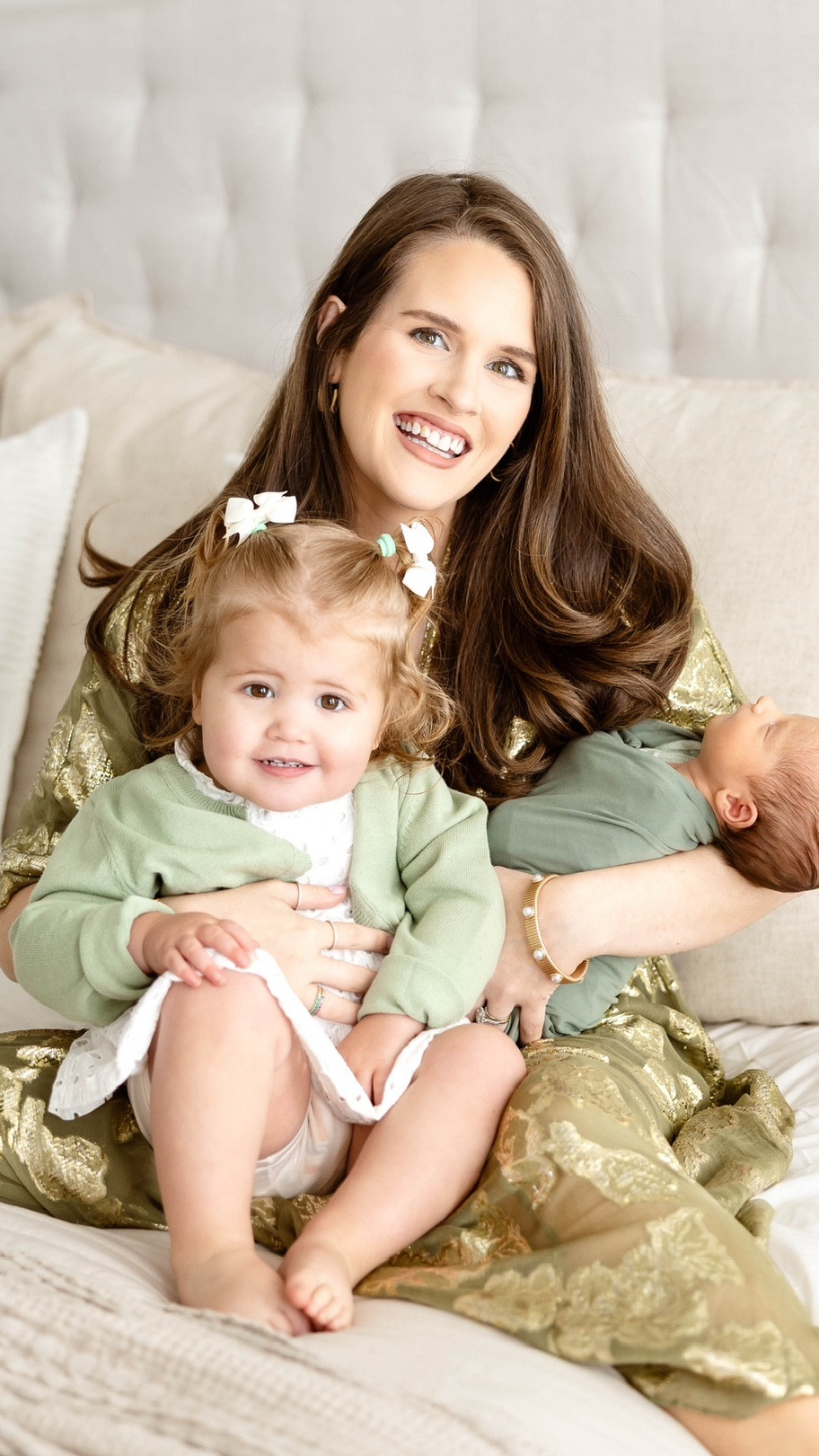 Getting ready for newborn + family photos…. The mental math I had to do to determine what time to wake up, get myself ready, feed the baby, get the toddler ready and the baby… I need a nap just thinking about it 🙃

Products used in my LTK (link in bio).

S/o to @emilyduncanphotography for being fantastic & patient!!

#newbornphotos #postpartum