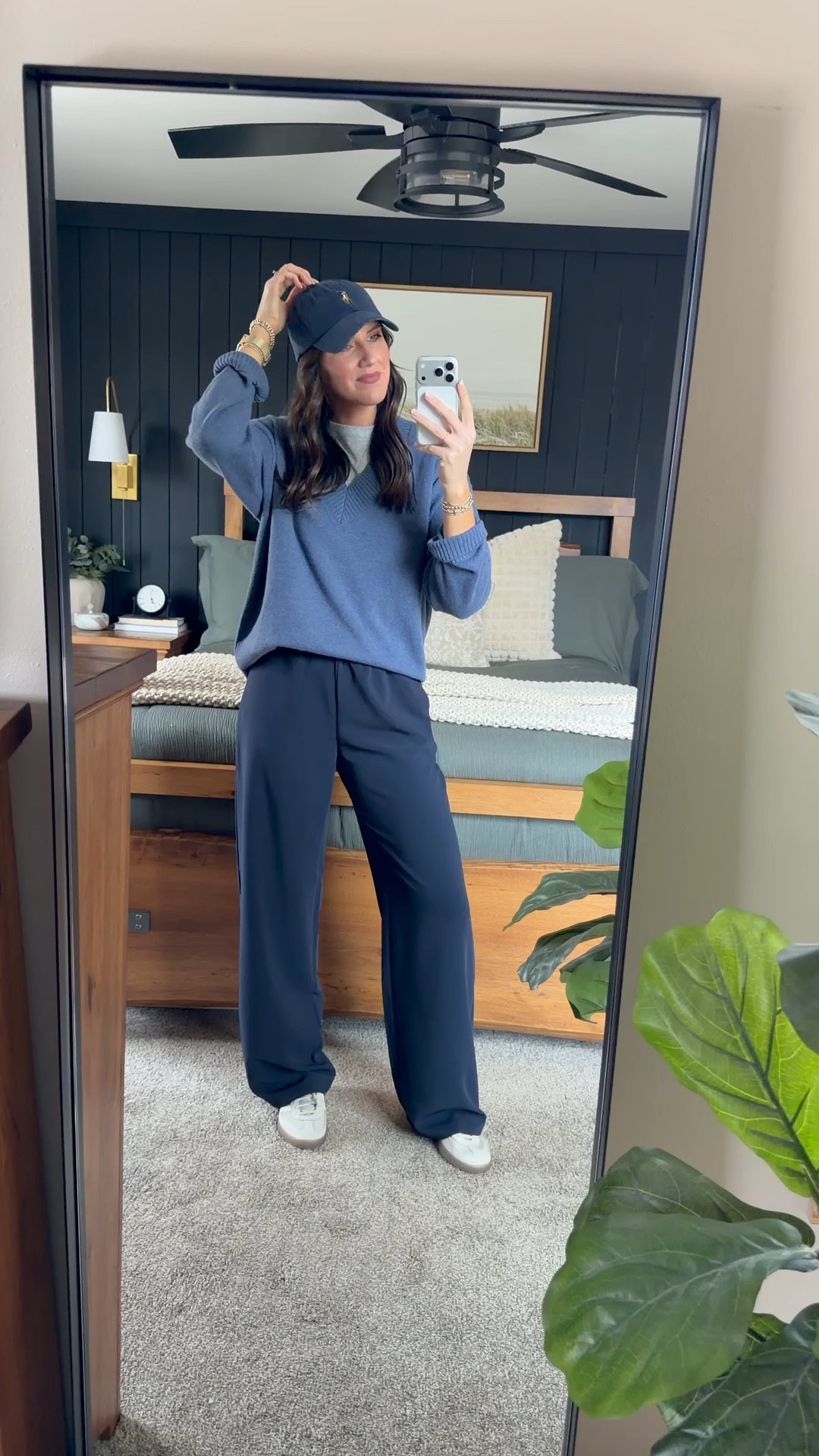 Casual chic style 

Sweater - small
Tee - small
Pants - small tall (run a little big) 