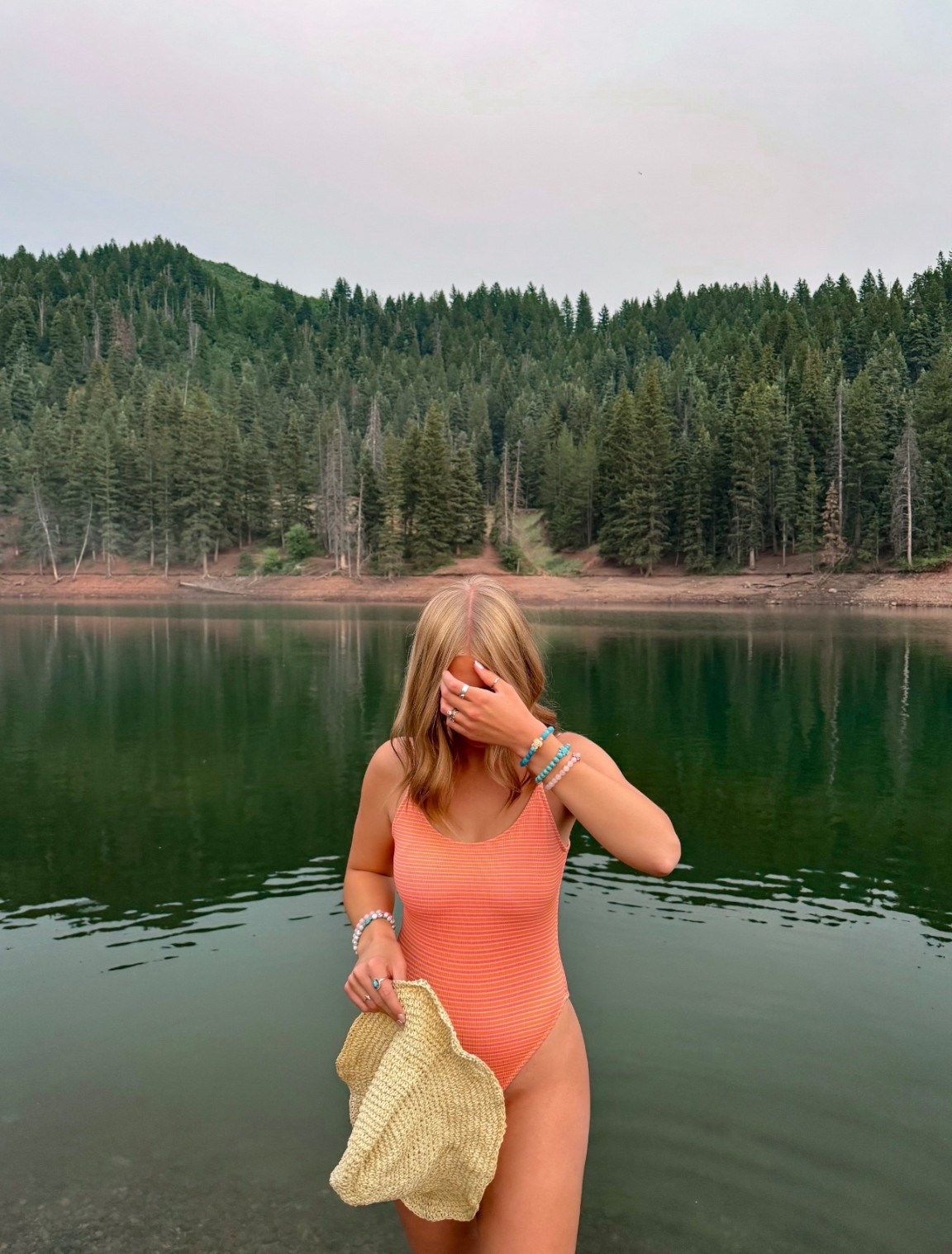 such a flattering one piece 🧡🌸