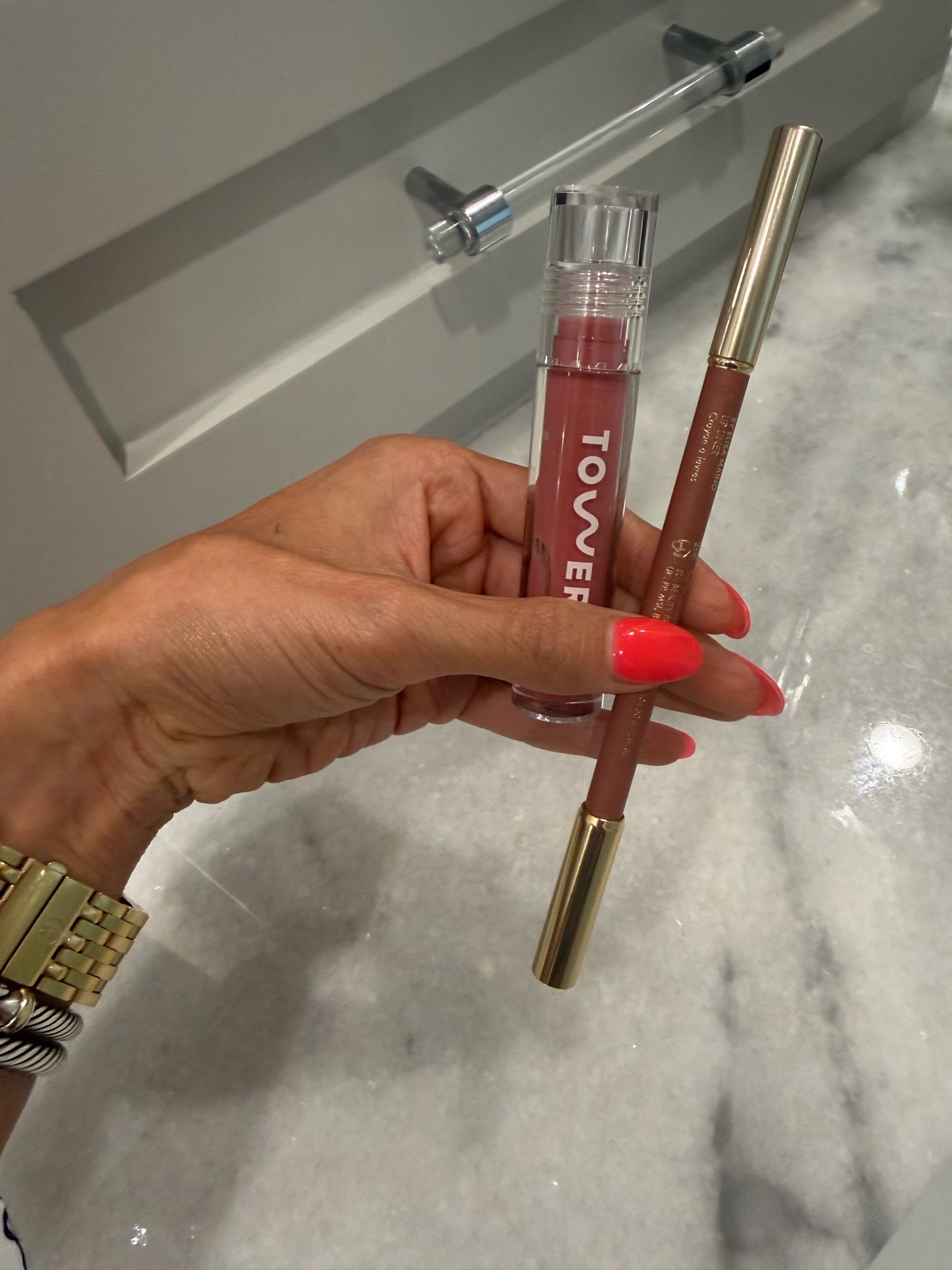Loving this lip combo! It’s oh great every day neutral lip

#LTKBeauty