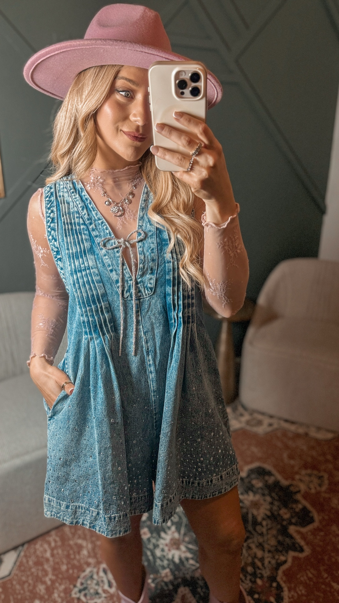 The “hidden snap” feature is now a must moving forward with rompers.! 😅 #concertoutfit #denimromper

#LTKFindsUnder100 #LTKootd #LTKmomlife