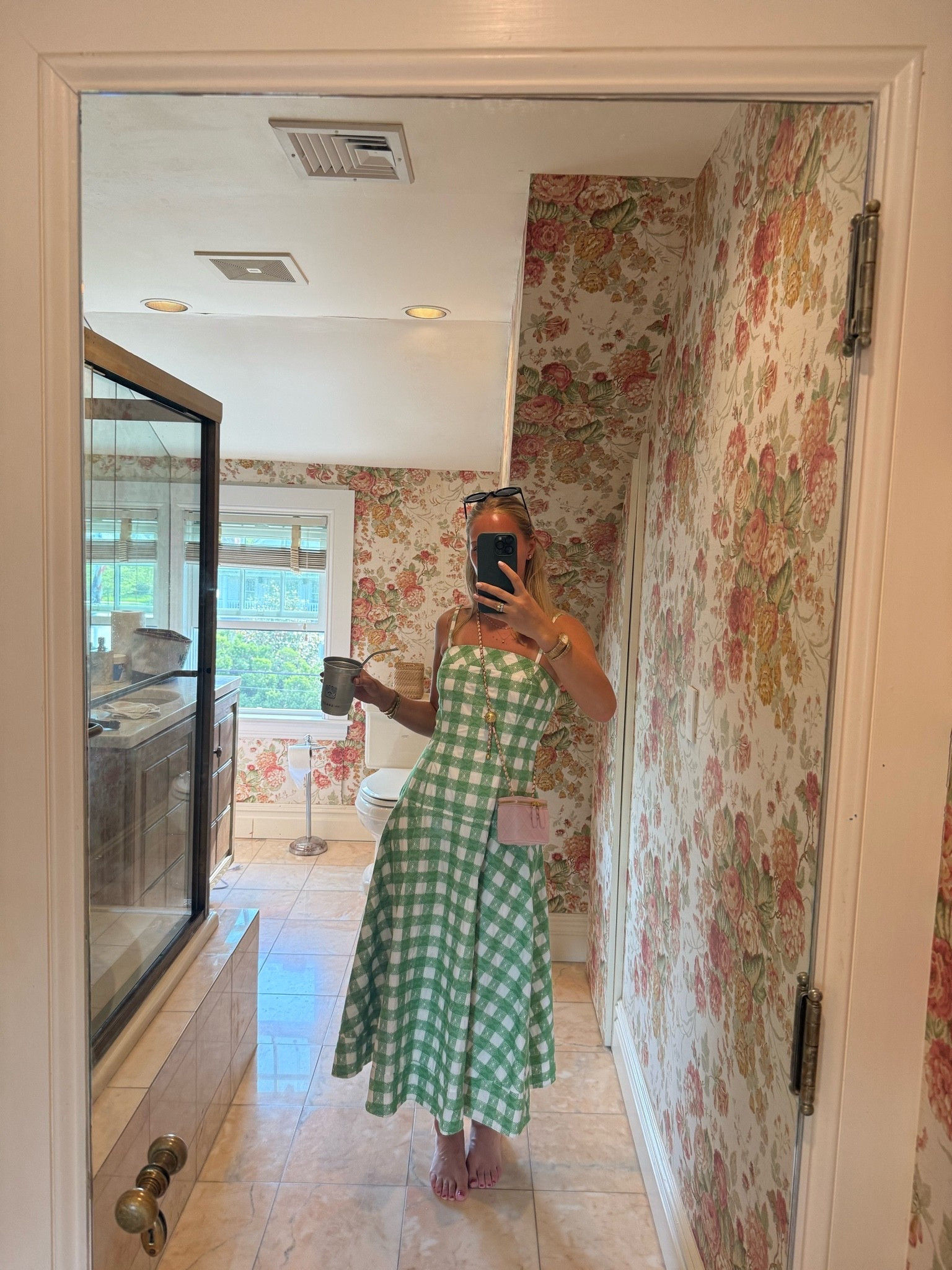 💚🍀🐢🥑🌴

Green outfit
Pink bag
Pink purse
Pink Chanel bag
Pink Chanel purse
Chanel vanity case
Mini bag
Mini purse
Lunch outfit
Girls night outfit
Country club 
Summer outfit
Summer style
Preppy outfit
Preppy style
Spring outfit
Spring style
Summer outfit
Summer style
Weekend outfit
Rosie Assoulin dress
Rosie Assoulin drop me a note dress
Gingham dress
Spring dress
Summer dress
Easter dress
Girly dress
Preppy dress
Printed dress
Green dress
Rent the runway
Long dress
Maxi dress
Midi dress
Summer night
Summer party

#LTKootd #LTKdayinmylife