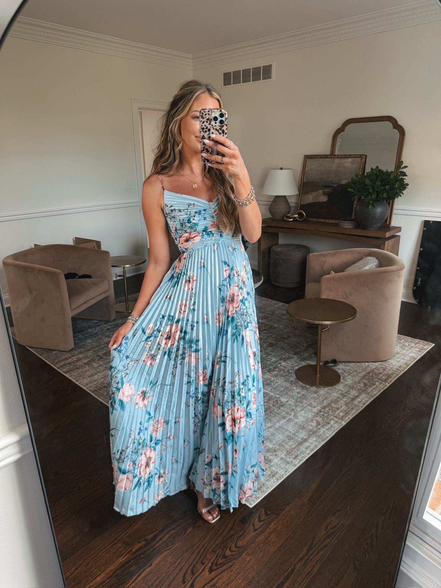 I found this gorgeous satin pleated floral dress on Amazon and it is to die for!!! It looks and feels SO luxurious! If you are invited to a wedding this spring or summer you have to check this one out!!! 


#LTKWedding #LTKmomlife #LTKTall