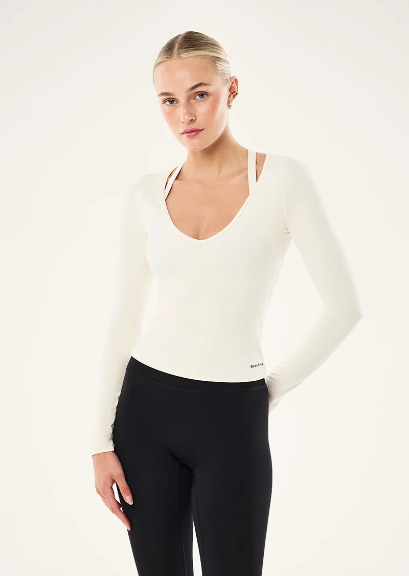 SIGNATURE V NECK LONG SLEEVE TOP IN WHISPER WHITE | P.E Nation AU