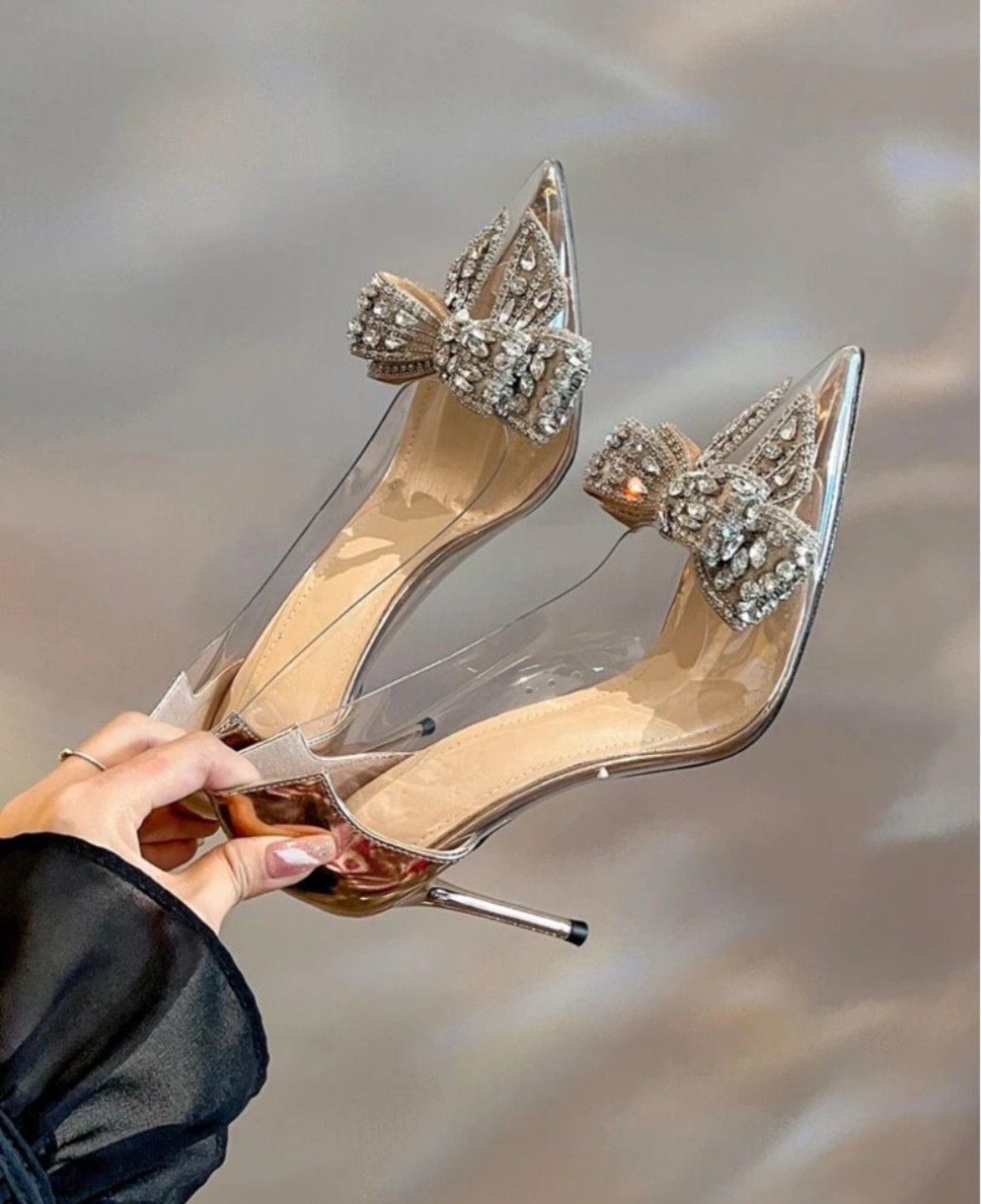 Affordable & Stunning Heels For Your Holiday Parties. Great reviews too. 
🤍

Party Heels, Comfortable Heels, Sparkly Heels, Party Outfit, Heels with a Bow

#LTKHoliday #LTKFindsUnder50 #LTKGiftGuide