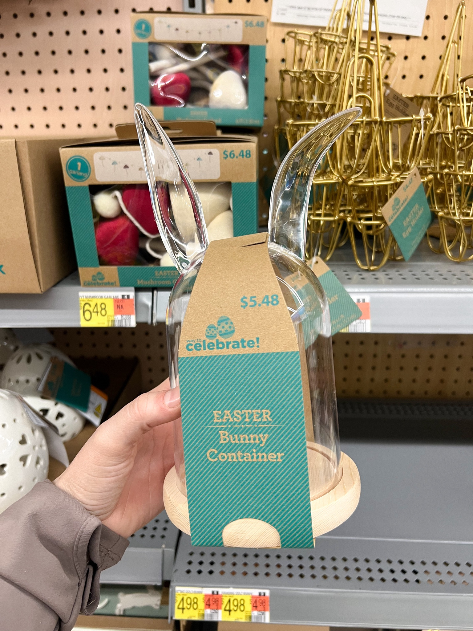 Clear Easter bunny container at Walmart

Easter, Easter bunny, home decor, Easter decor, bunny decor, container, kitchen decor 

#LTKhome #LTKSeasonal