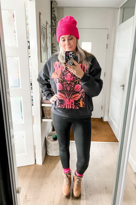 Ootd - Tuesday (Christmas) going out for a walk wearing black leggings with pockets, an oversized sweatshirt (Primark) hot pink hat, hot pink love crew socks and outdoor boots. 

#LTKgift 

#LTKfitness #LTKHoliday LTKFestiveSaleNL