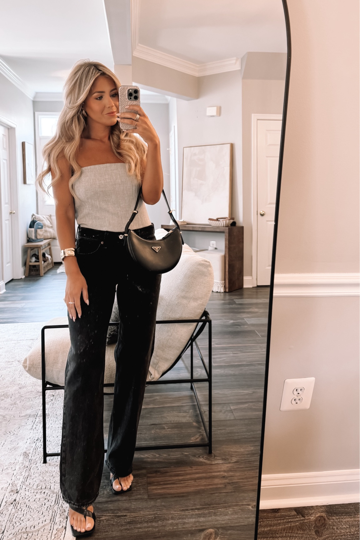 Outfit inspo for a weekend look! This top is so cute. Wearing a medium- I would size down!

#LTKSeasonal #LTKxAF #LTKBacktoSchool