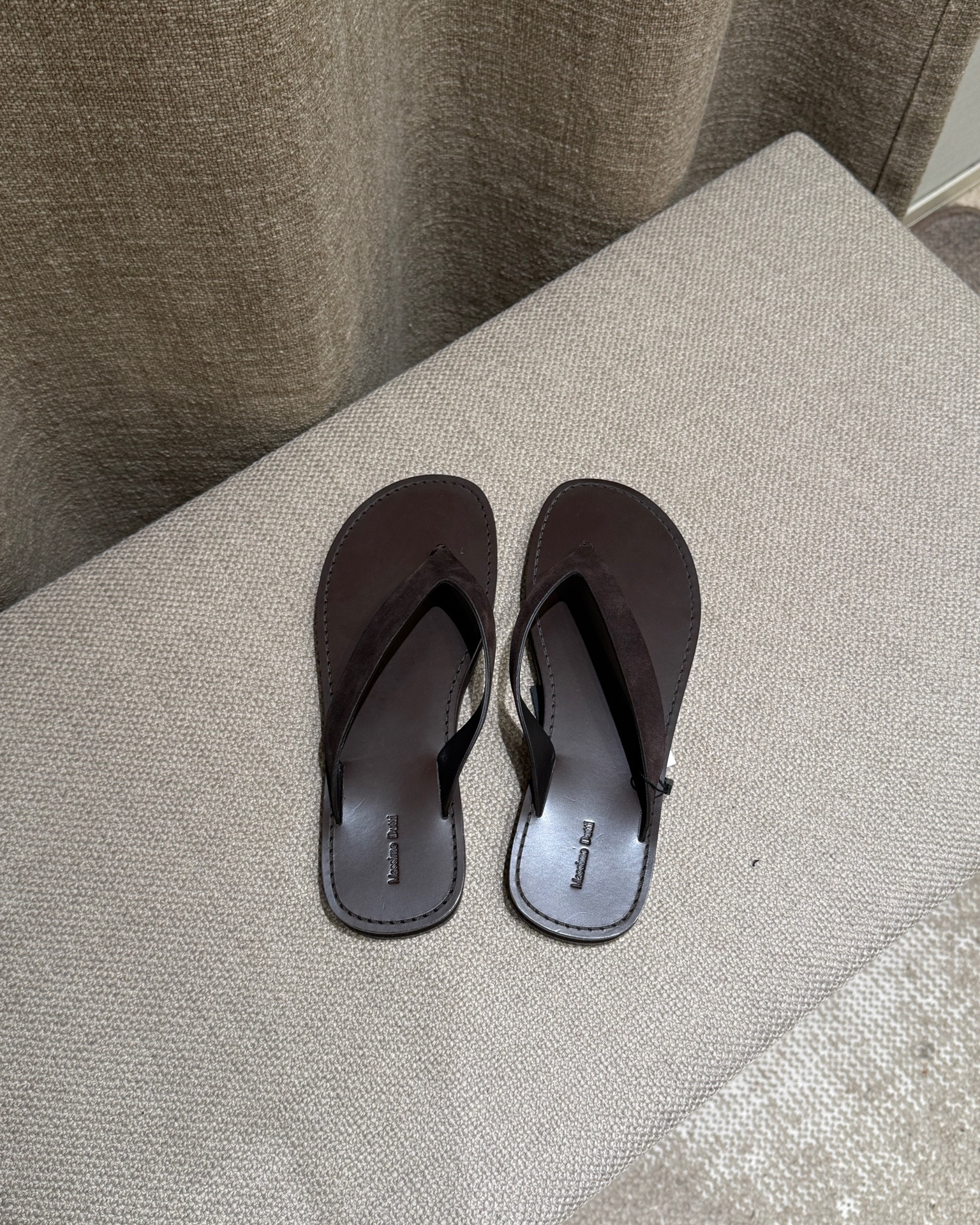 Chic leather sandals for beach days and walks!
My usual size is EU 38, and the sandals fit true to size :)
I’ve pinned the links to the sandals for different countries!
#LTKsandals #LTKleathersandals #LTKsummer

#LTKootd