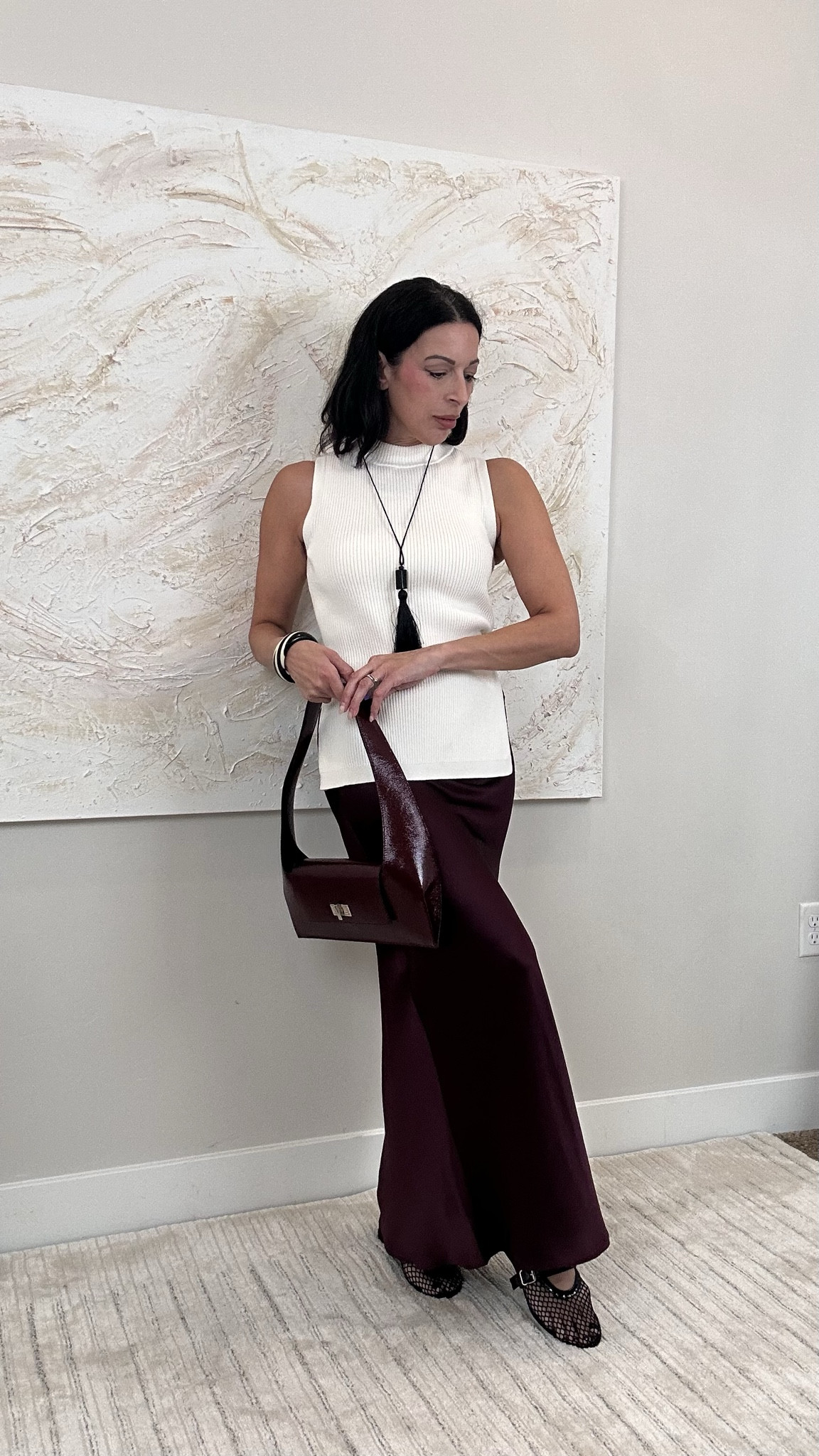 White and burgundy 

#LTKOver40 #LTKSeasonal #LTKStyleTip