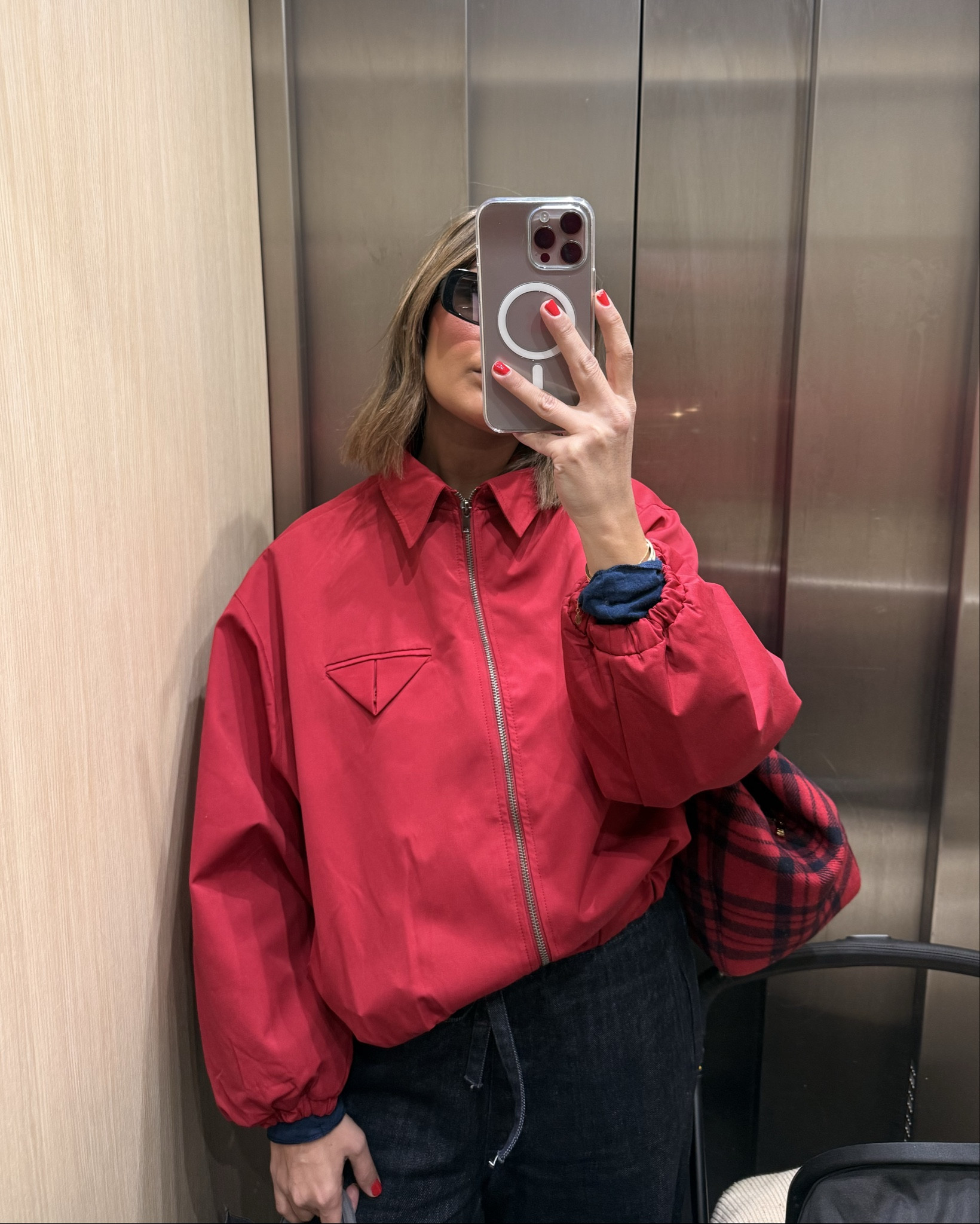 Rote Jacken sind 🔥

#LTKmomlife #LTKSpringSale #LTKdayinmylife