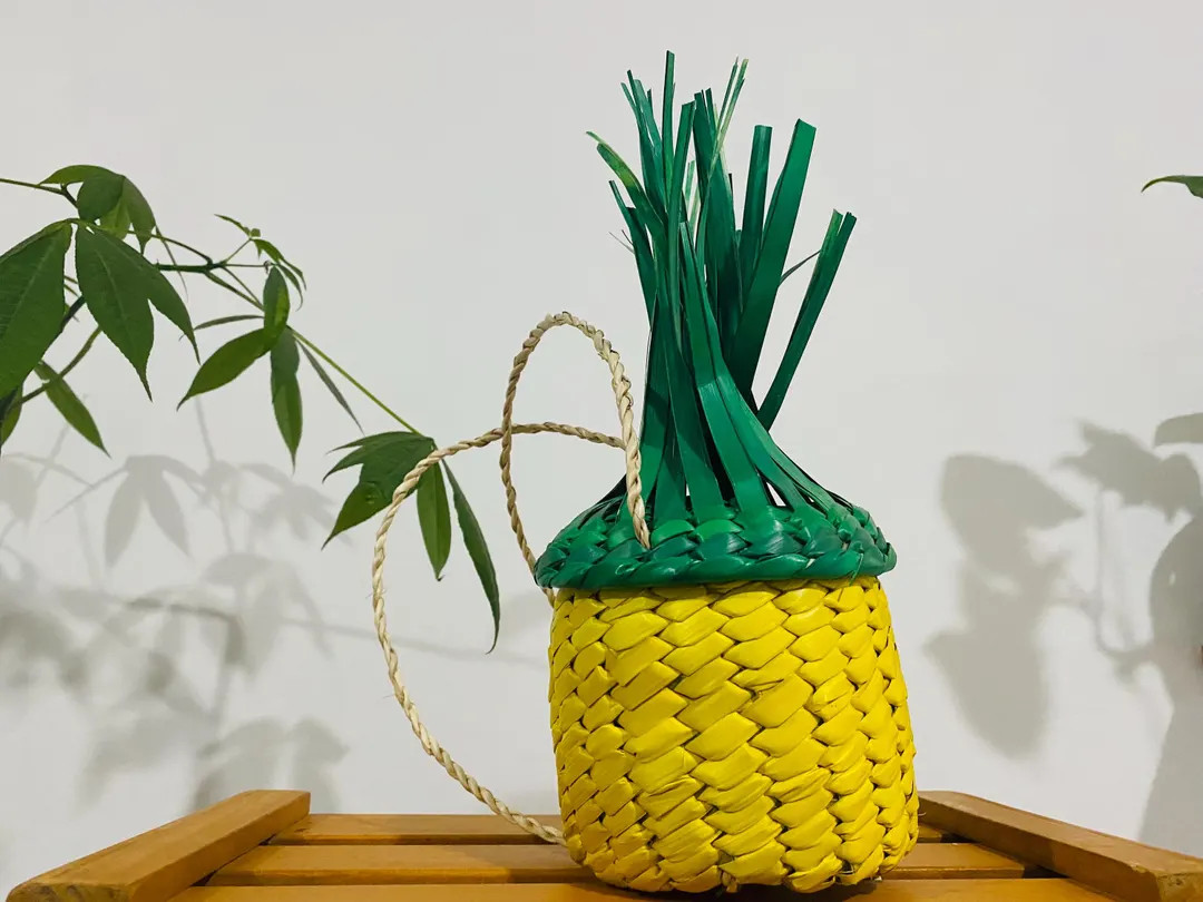 PINEAPPLE, Mexican Woven Palm Bag, PINEAPPLE Wicker Bag, Mexican Handycraft Bag, - Etsy | Etsy (US)