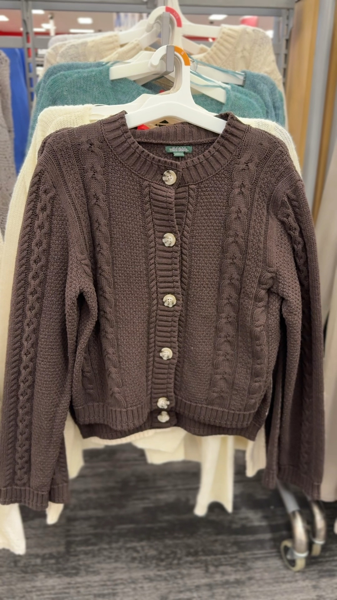 If it’s a knit cardigan- I need it! I may even need it in every color 😌 but specifically in this chocolate brown color 😮‍💨
•
•
•
•
#affordableclothes #targetstyle #targetfinds #targetfashion #targetdoesitagain #targetaddict  #targetforthewin #targetfind #targetclothes #targetoutfit #targetstyles #targetfashionfinds #foundattarget #casualstyle #sharemytargetstyle #winterfashion #winterclothes #winterclothing #winterstyle