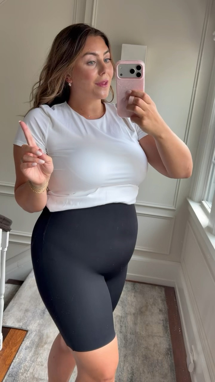 Wearing size 1X in shorts & 2X in top. Use CARALYN15 on your first order for 15% off + free shipping @Spanx #spanxpartner

#LTKootd #LTKgrwm #LTKMidsize