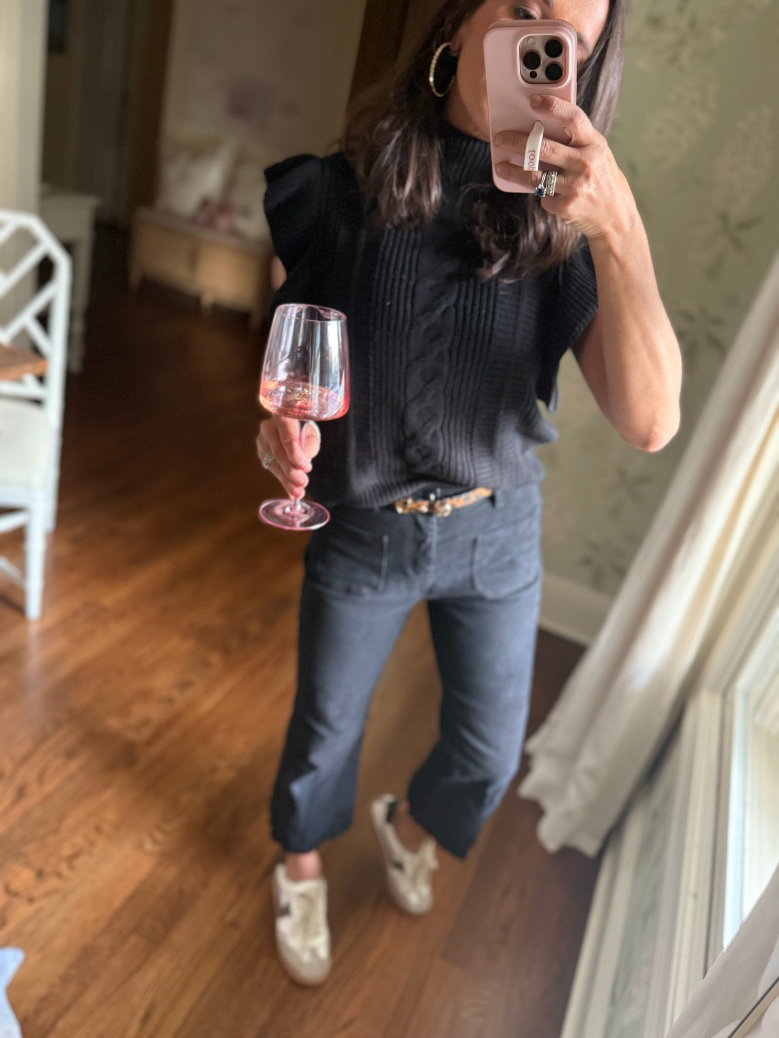 Easiest mom outfit that you’ll wear over and over again! 

#LTKFindsUnder50 #LTKWorkwear #LTKStyleTip