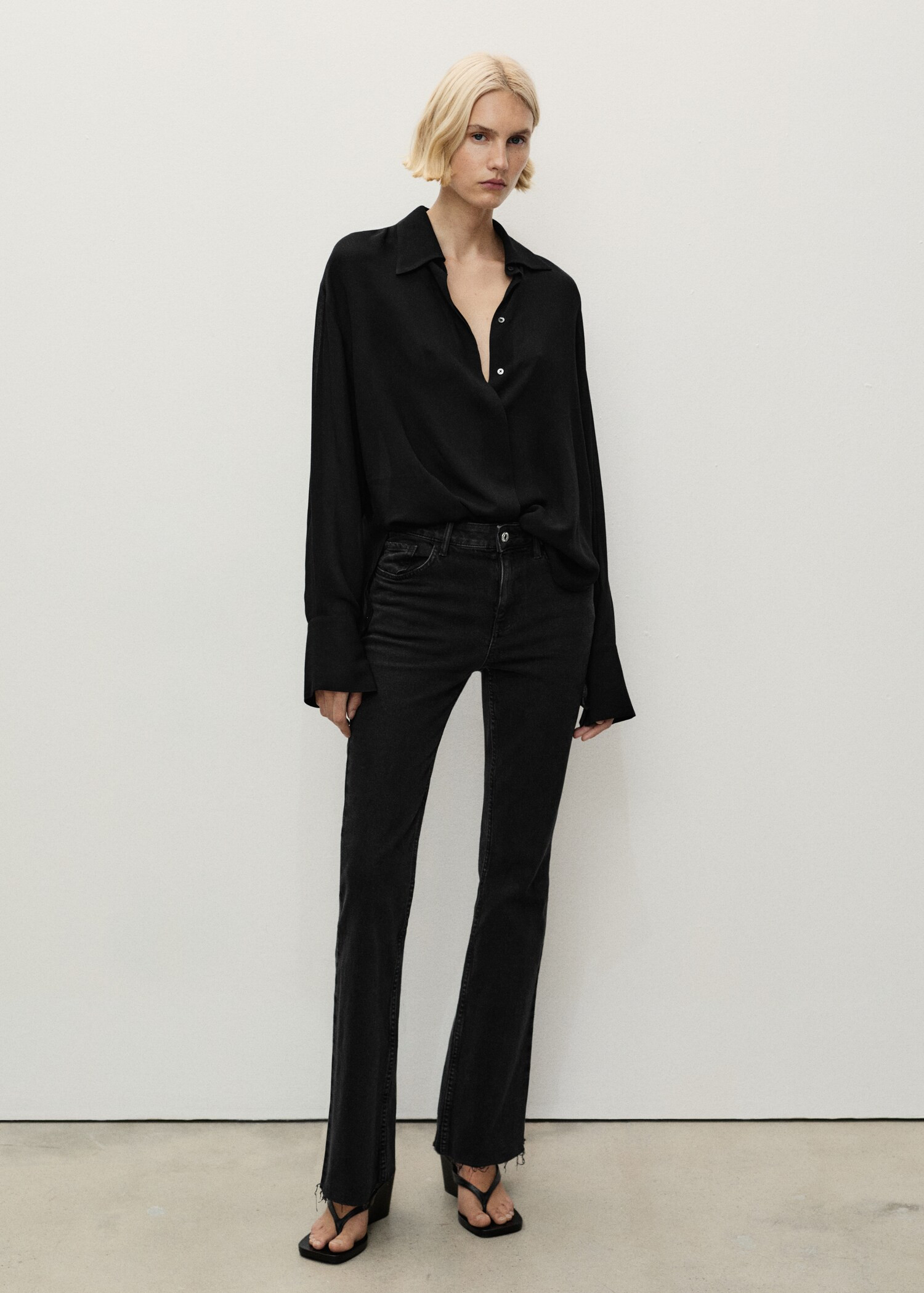 Black denim | MANGO (UK)