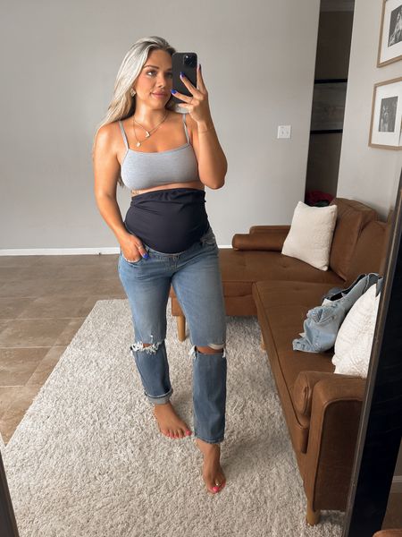 Abercrombie, Ater jeans I’m wearing a size 28 regular. I’m 5 foot two and 19 weeks pregnant. They are so stretchy and are available in different colors and styles. Not on sale like I stated 😅

#LTKBump #LTKStyleTip #LTKFindsUnder100
