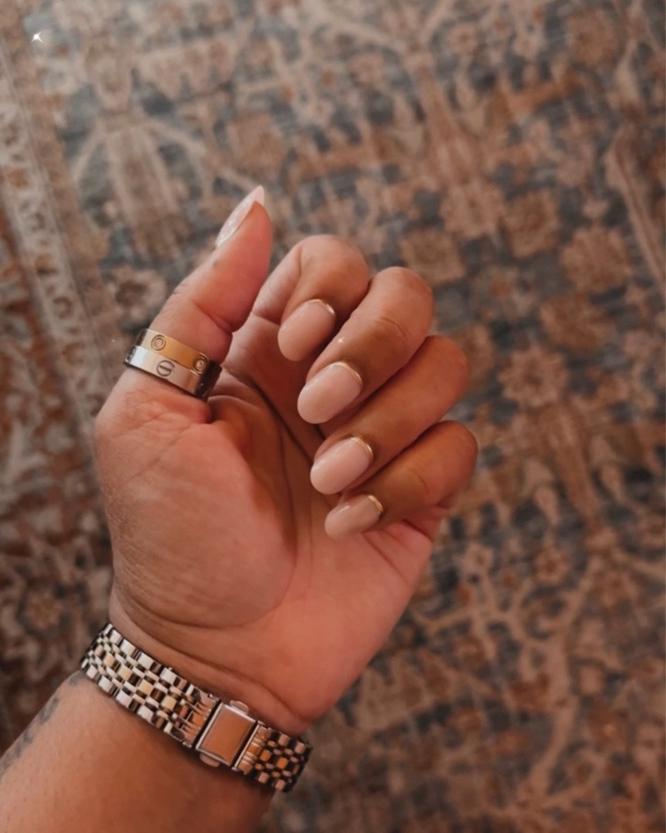 Press on nails!

Press on nails, nails, manicure, press ons, nails, nail polish, glamnetic

#LTKfindsunder50 #LTKGiftGuide #LTKbeauty