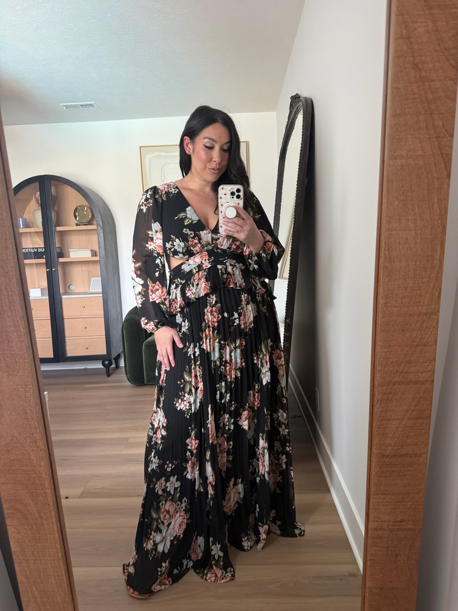 Midsize wedding guest dress! Size XL
-
-
-
Flowy wedding guest dress, spring wedding guest dress, dresses with sleeves, floral dress, black tie wedding guest dress, lulus wedding guest dress

#LTKWedding #LTKMidsize