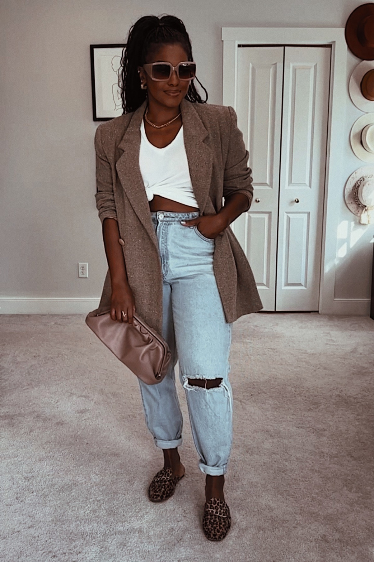 casual blazer look 


#LTKmidsize #LTKshoecrush #LTKstyletip