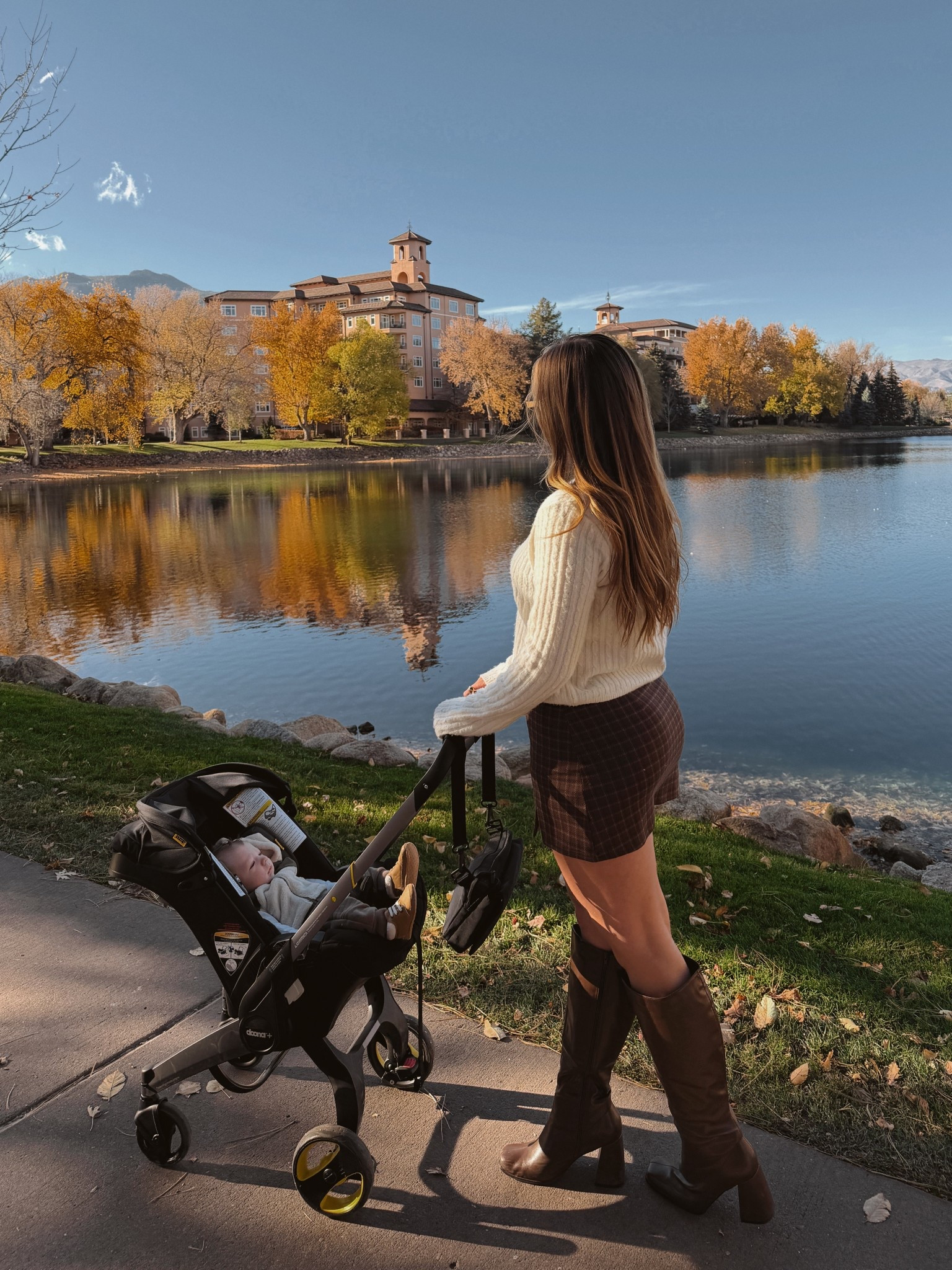 Fall walk with my mini 🍂🧺🧶

#LTKStyleTip #LTKBaby #LTKFindsUnder100