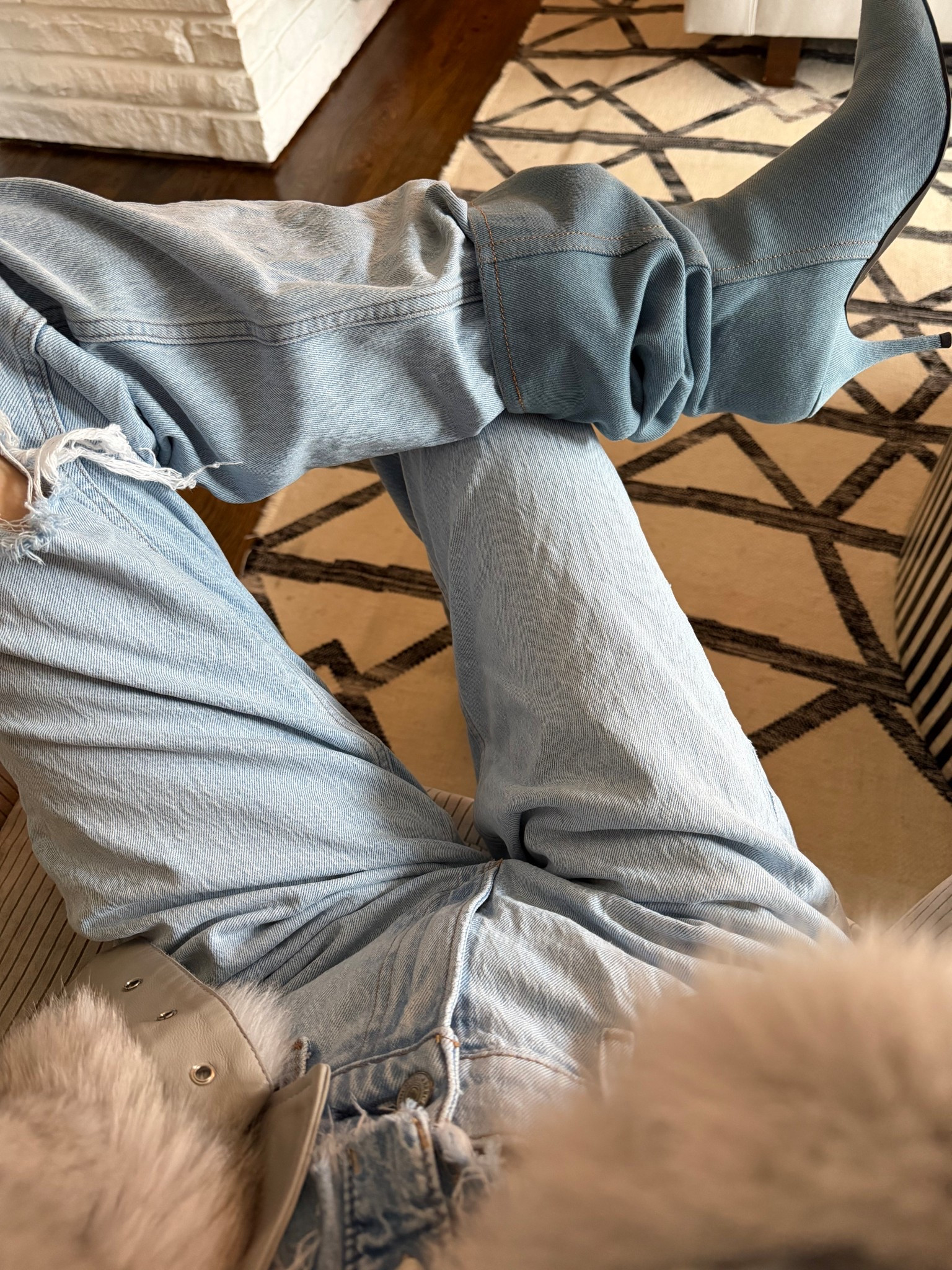 My favorite low rise baggy jeans. Wearing 25 extra long

#LTKootd #LTKSpringSale #LTKTall