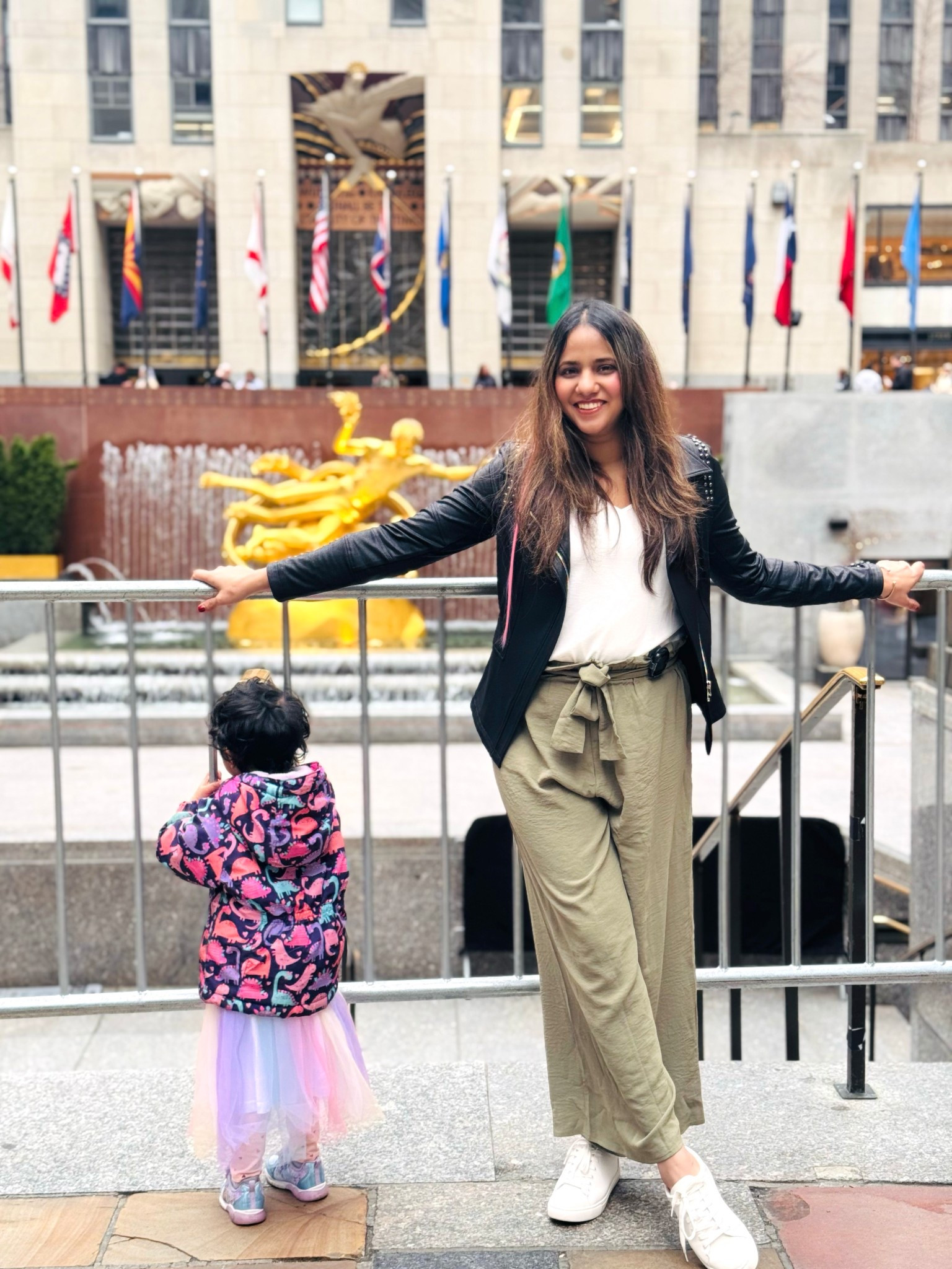 This two piece set is probably my best spring buy. It can so easily be dressed up or dressed down! ✨ #springoutfit #spring #ootd #twopieceset #pantset

#LTKPetite #LTKSeasonal #LTKWorkwear