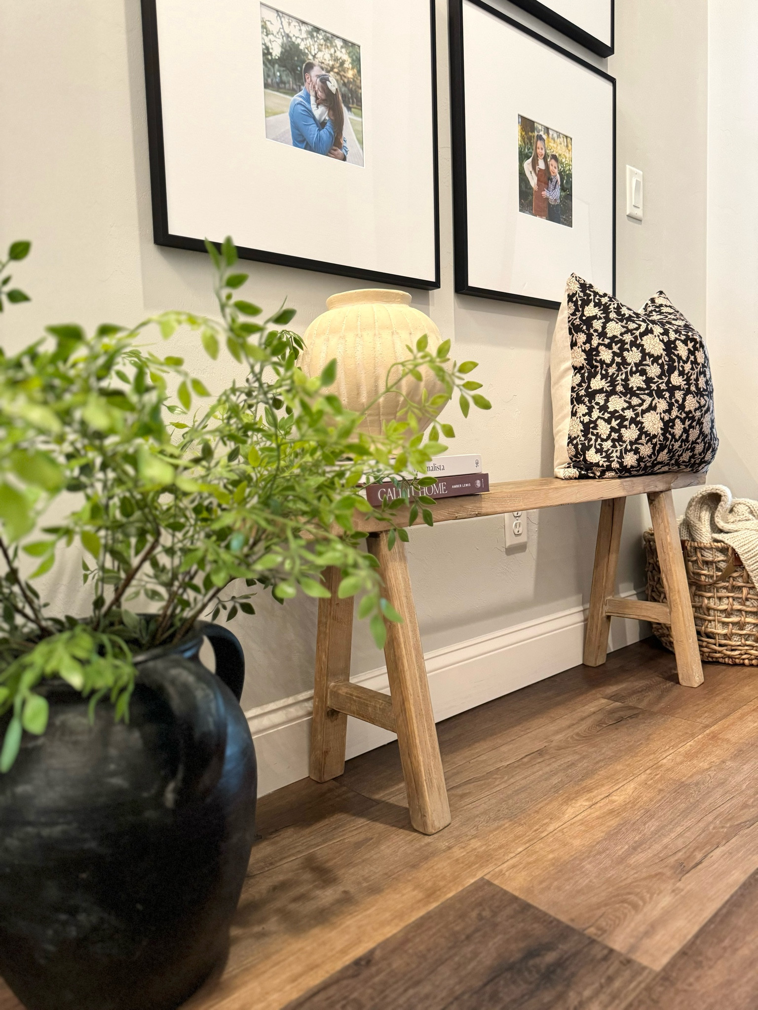 Shoot vintage noodle bench and all the decor I styled it with! 
- Amazon noodle bench 
- target vase
- pottery barn vase
- stems 
- vintage floral pillow by Hackner
Home 


#LTKstyletip #LTKhome
