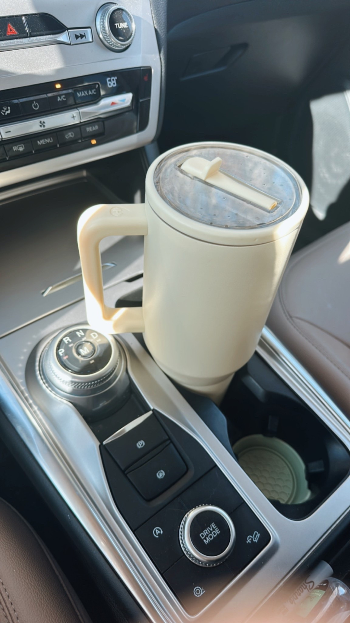 The best pale yellow color 💛



#LTKTravel #LTKFindsUnder50 #LTKSeasonal