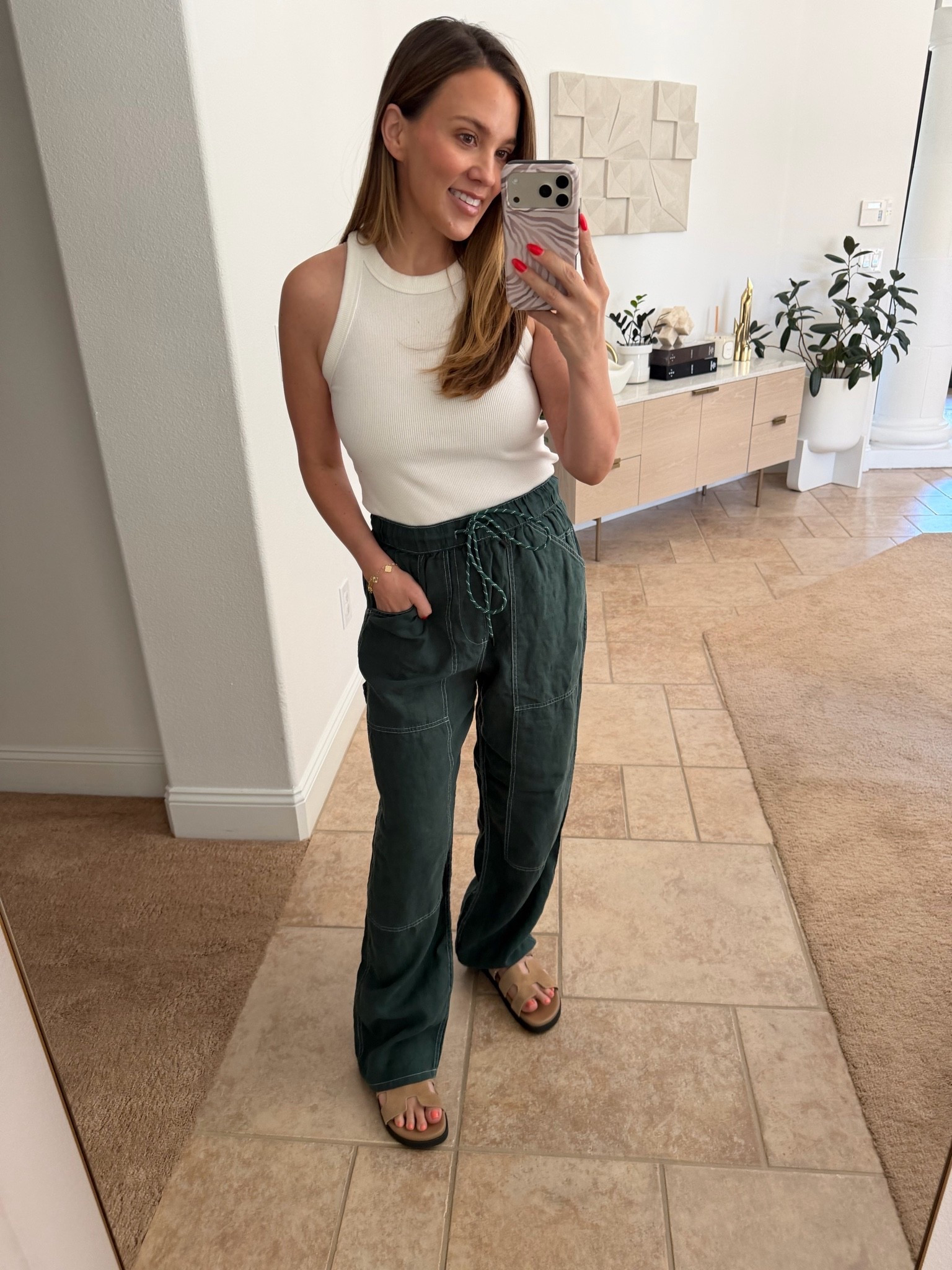 obsessed with these pants. they’re so lightweight. not itchy at all! size medium. i grabbed the brown too!

#LTKdayinmylife #LTKootd
