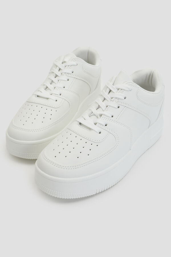 Court Platform Sneakers | Ardene | Ardene