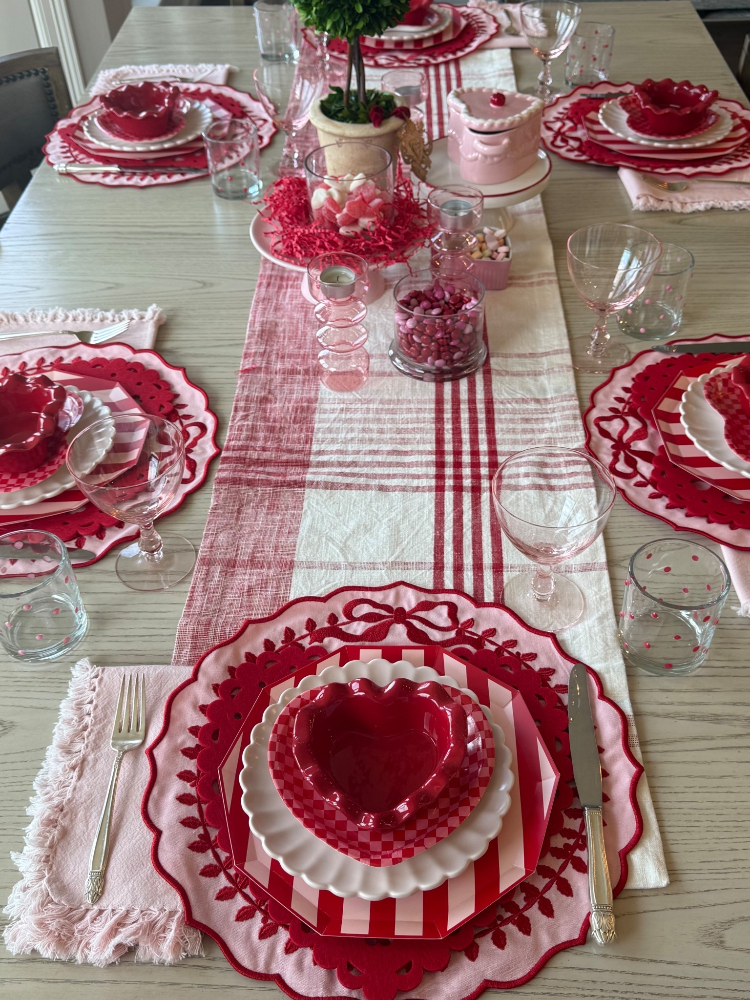 A collected Valentine’s table for the season of love 💕

Mixing paper and pottery, vintage glassware, and high–low layered placemats with a few affordable finds to keep it effortless and warm.

#LTKValentine #LTKSeasonal #LTKHome