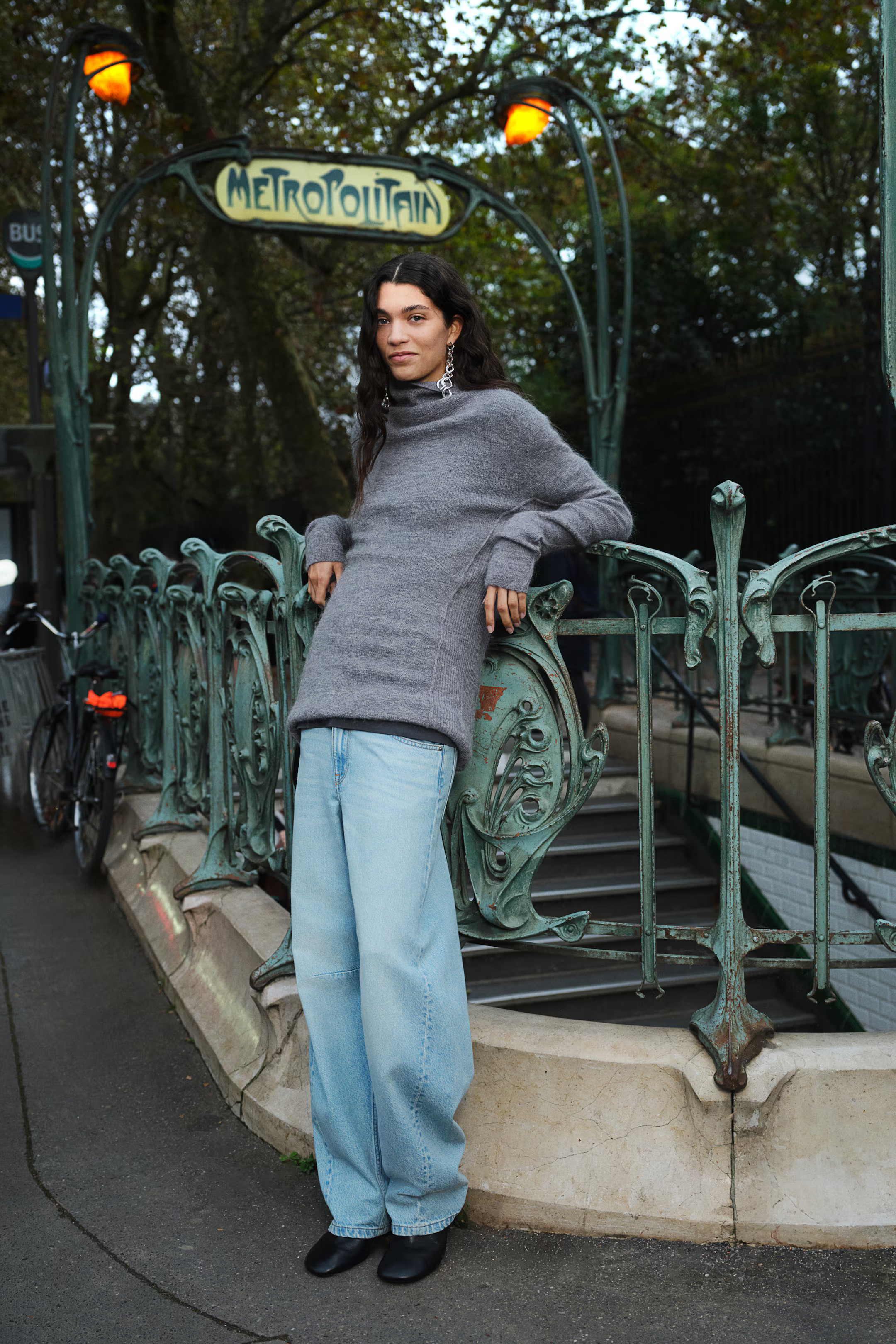 Barrel Regular Jeans - Light denim blue - Ladies | H&M US | H&M (US + CA)