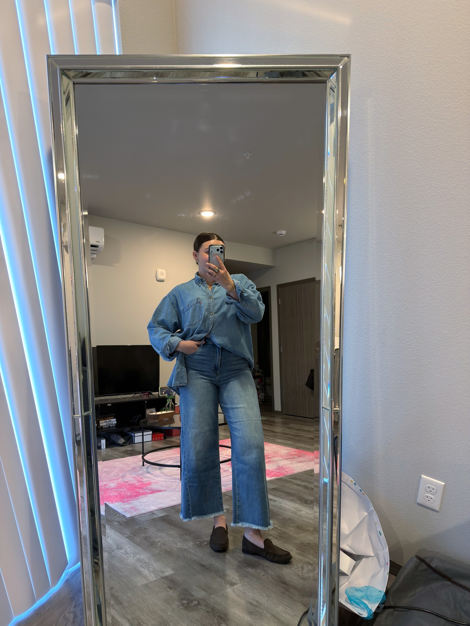 How to layer denim on denim with @levi and @Target 🥰

The secret here is to play with shape and finding denim in similar color ways! This is the perfect casual work outfit 😉

I’m wearing a men’s L top, size 31 jeans and size 9 loafers

#LTKWorkwear #LTKootd #LTKMidsize