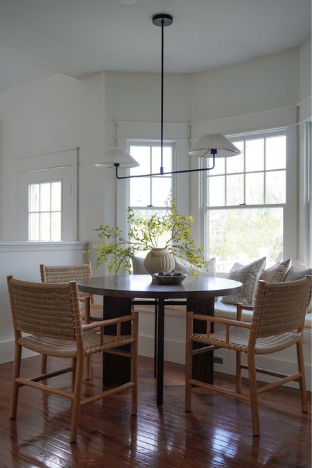 Still obsessing over these chairs from Hati Home! I love that they can be used both indoors and out! 

#kitchennook #diningnook #dining #kitchen 