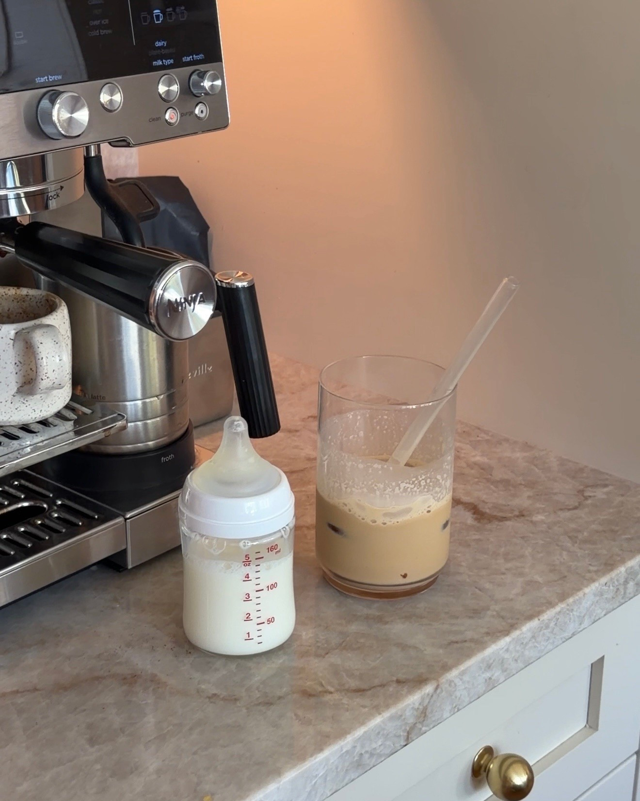Ninja coffee machine we love we use for espresso + my glassware I like that it’s not so thin it had good weight to it. And best baby bottles!! Great latch, no spilling or bubbles. Glass bottle so it’s easy to clean 

#morningcoffee #coffee #icedlatte #ninja #ninjacafeluxe #newborn #momofthree #babyfaves #babygirl
