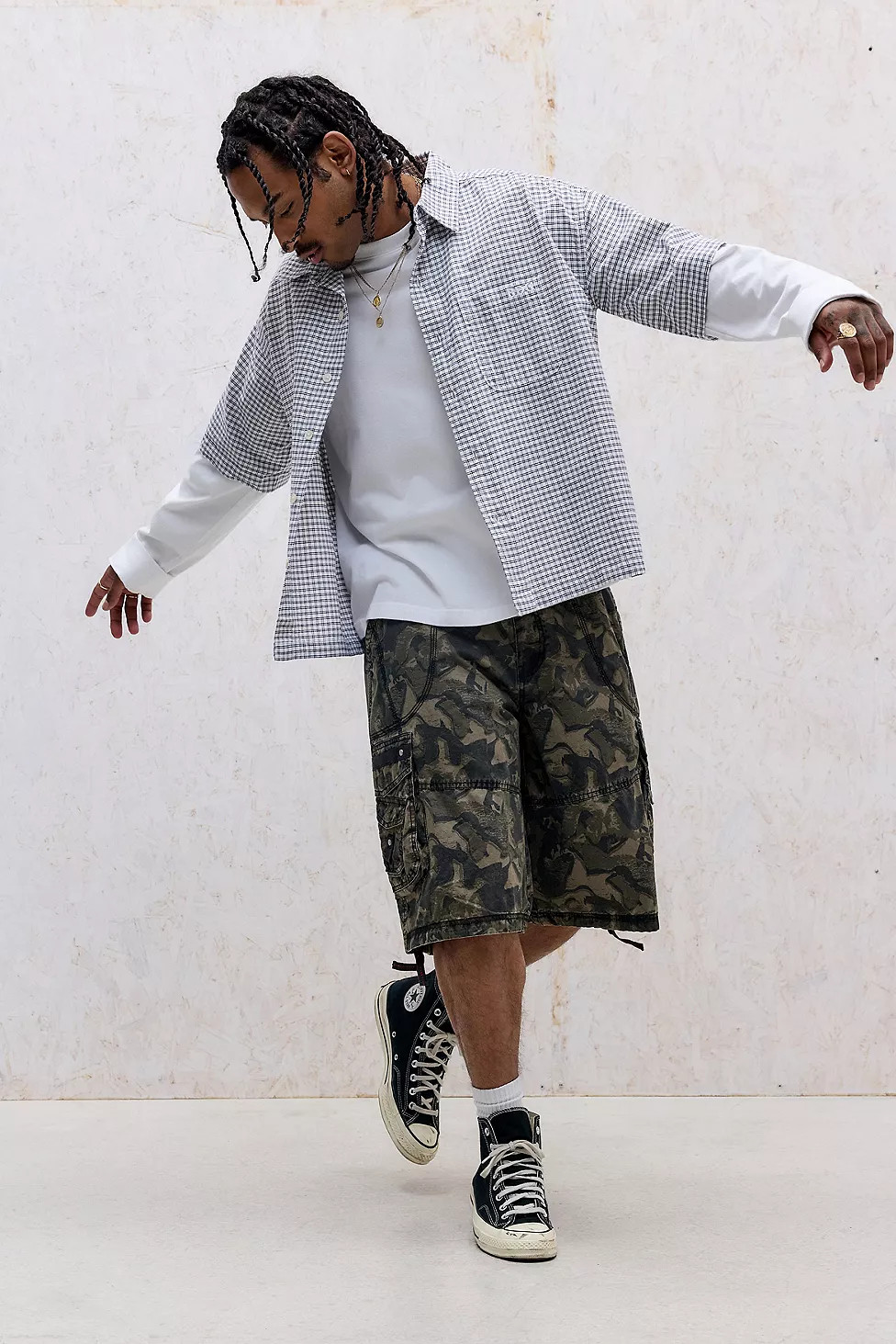 BDG Vintage Camo Cargo Shorts | Urban Outfitters UK