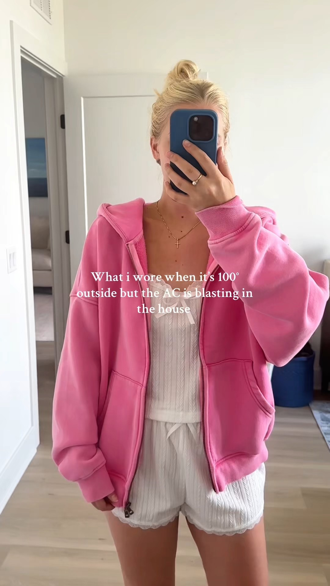 The perfect oversized hoodie is on Amazon! I’m wearing a size medium 🌸💕

#LTKFindsUnder50 #LTKStyleTip #LTKSeasonal